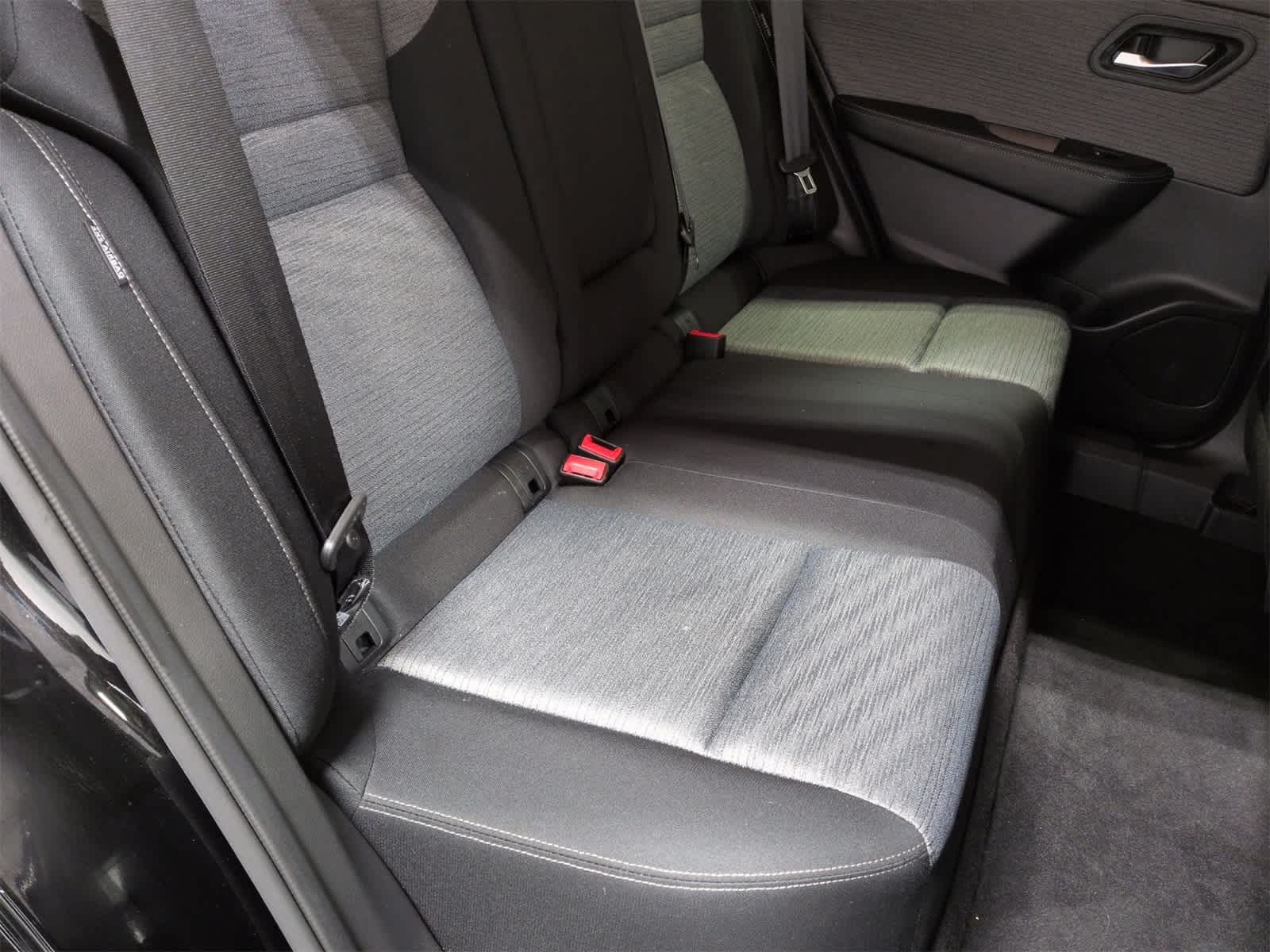 Thumbnail: 2023 Nissan Rogue - 21