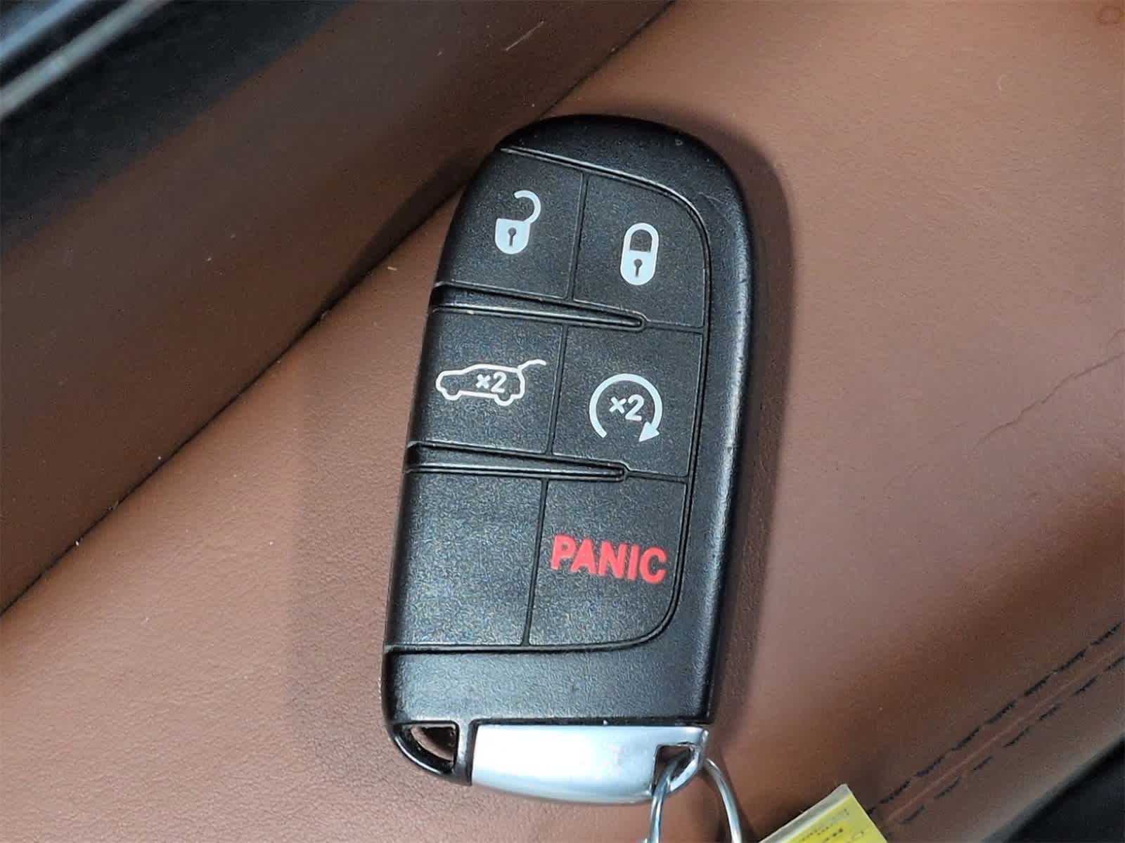 Thumbnail: 2017 Jeep Grand Cherokee - 38