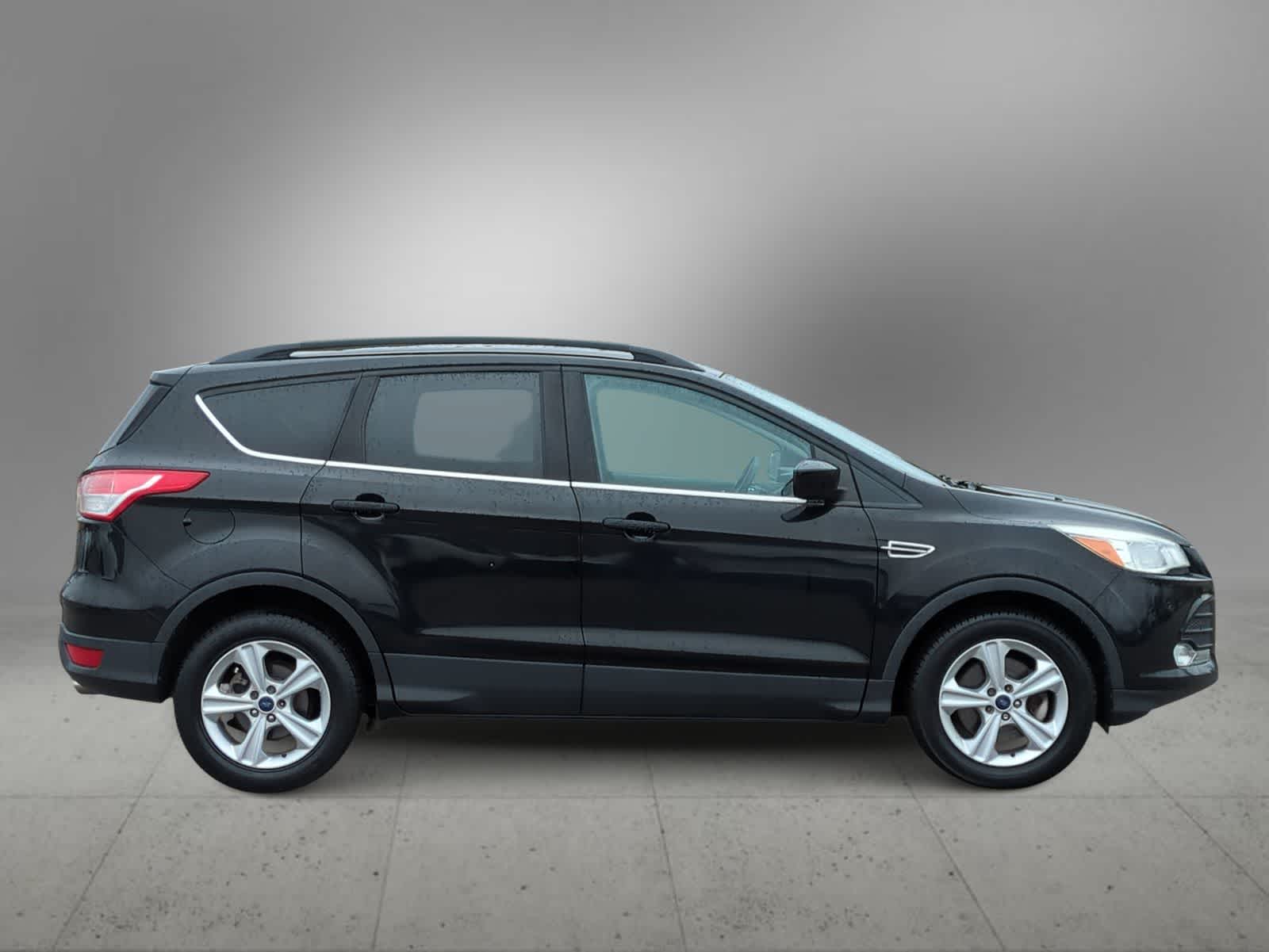 Thumbnail: 2016 Ford Escape - 9