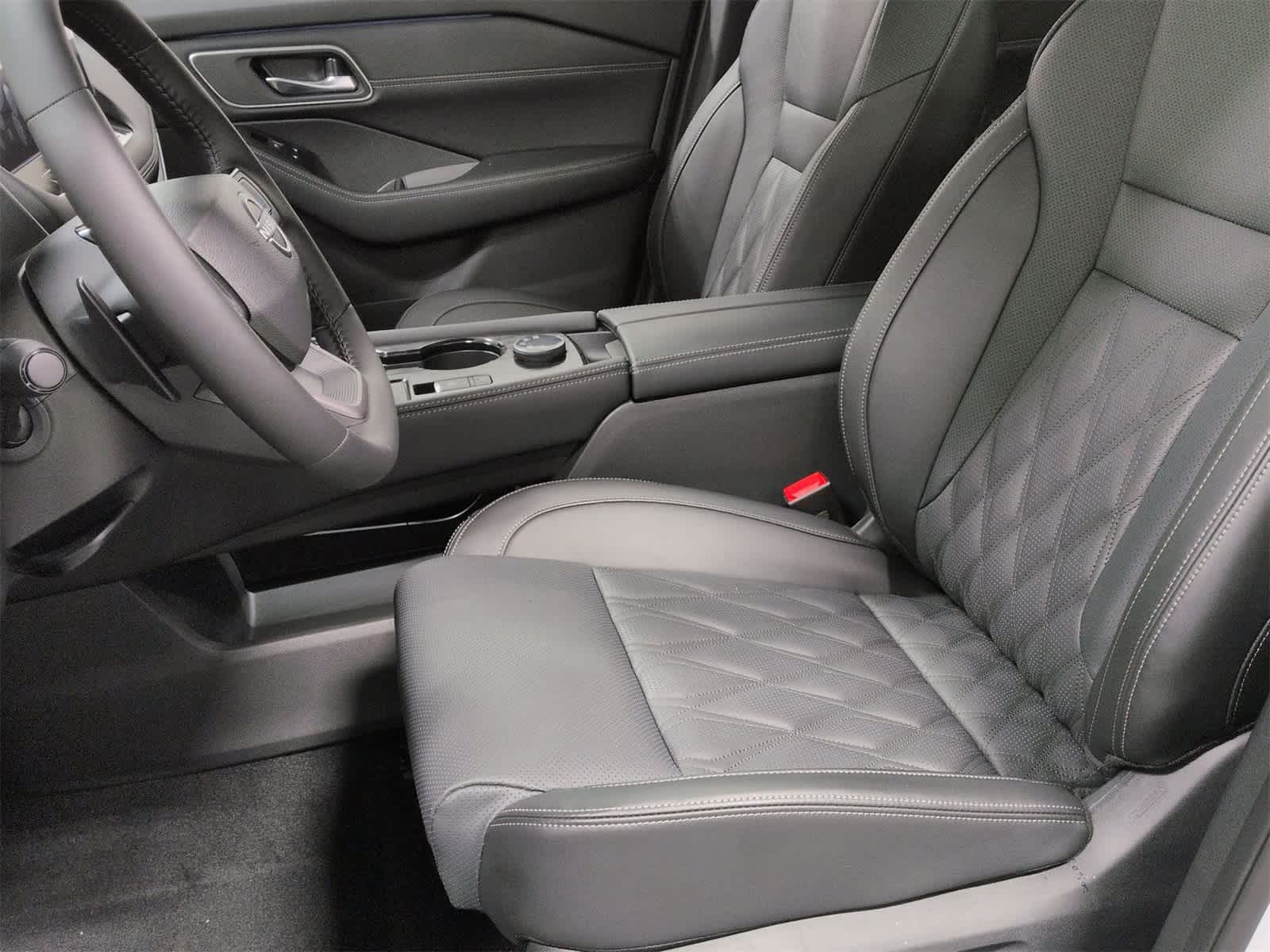 Thumbnail: 2026 Nissan Rogue - 17