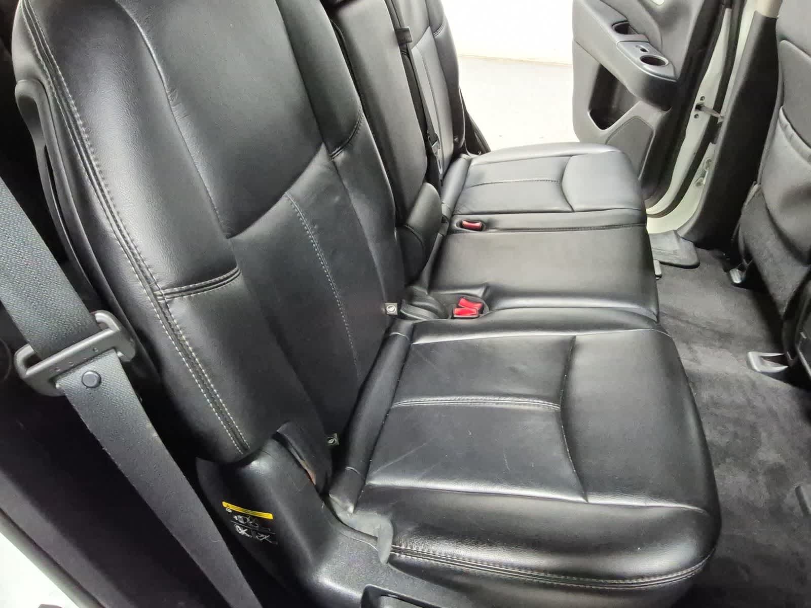 Thumbnail: 2015 Nissan Pathfinder - 27