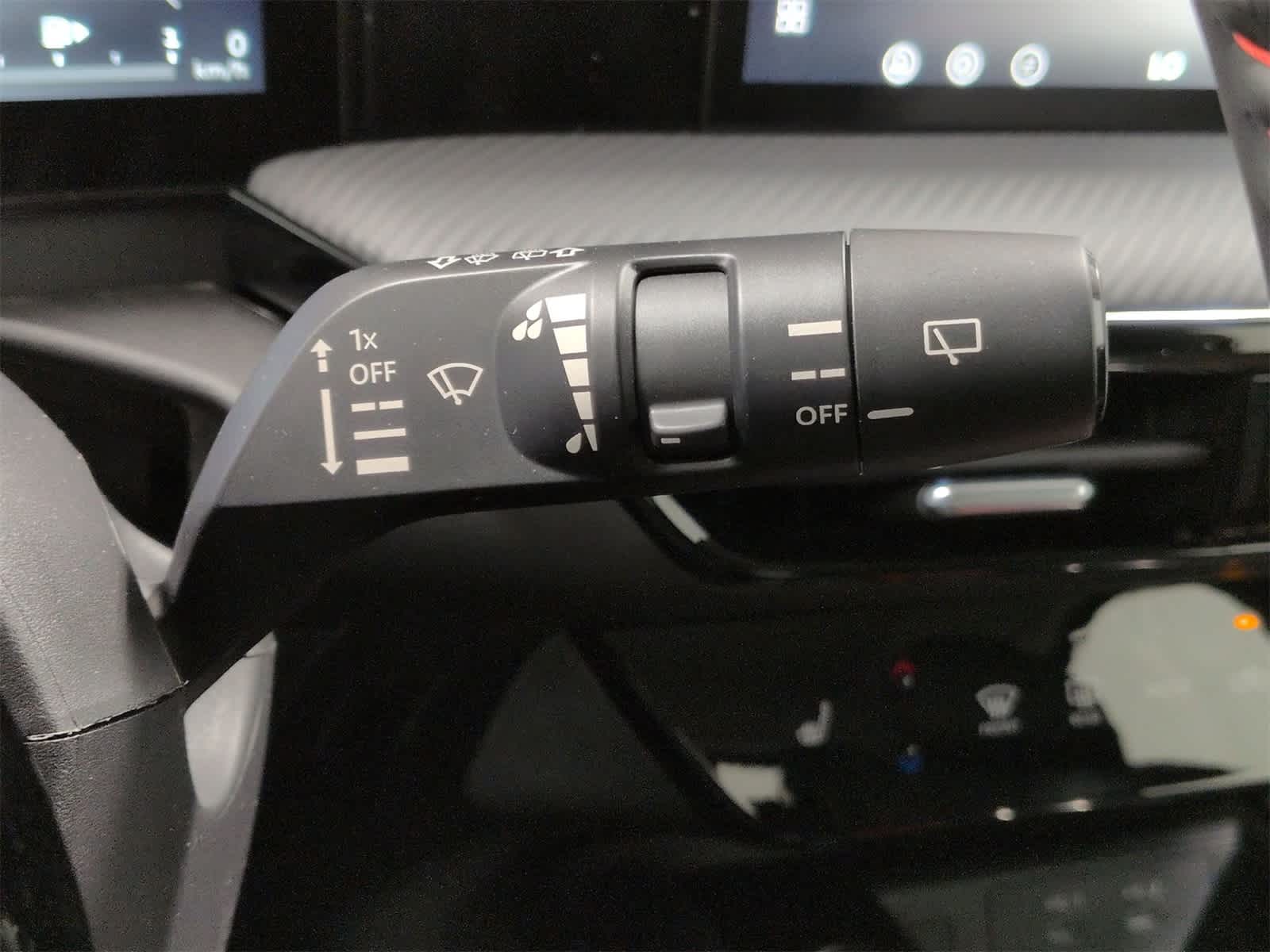 Thumbnail: 2026 Nissan Kicks - 26