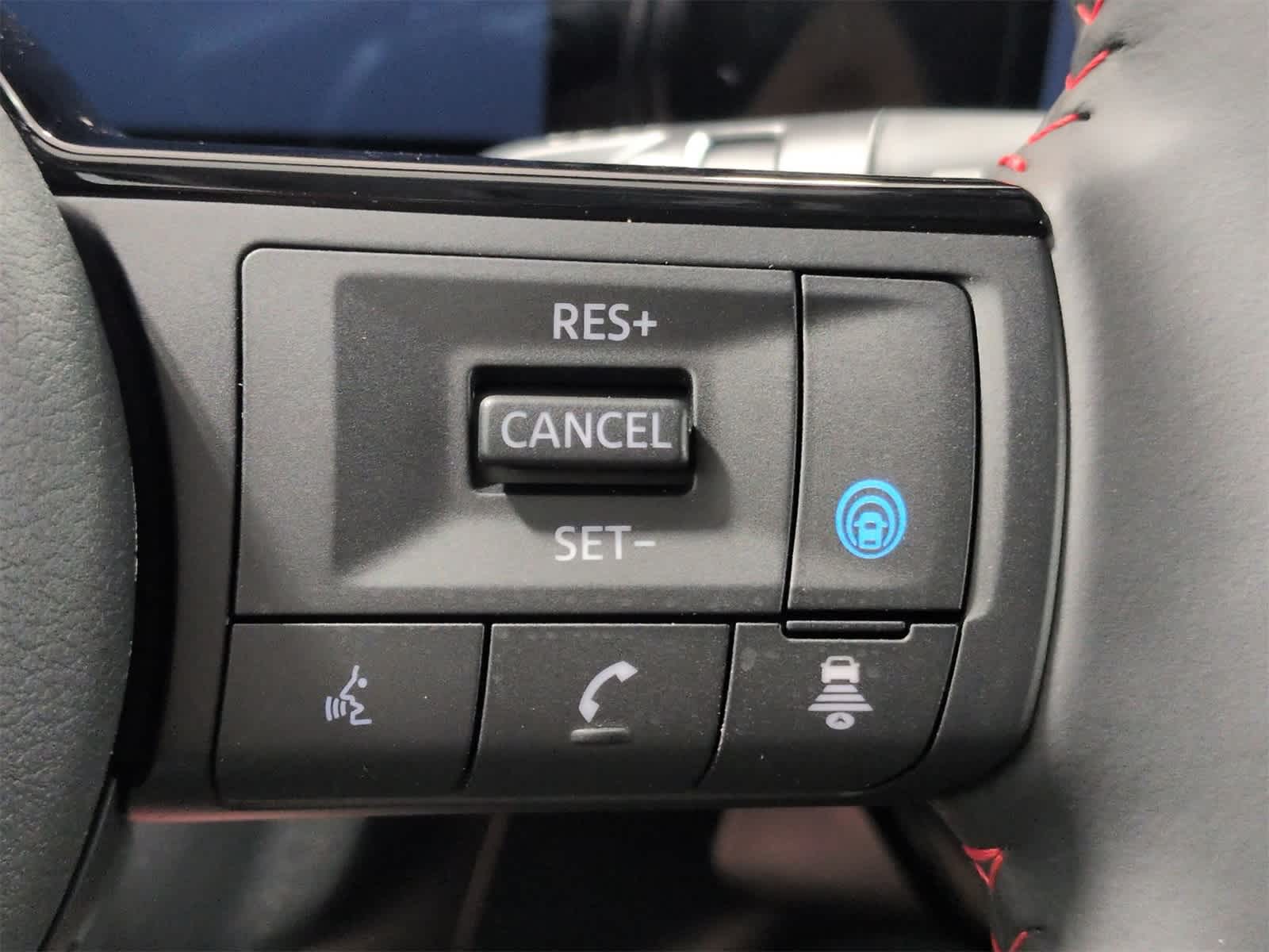 Thumbnail: 2025 Nissan Kicks - 24