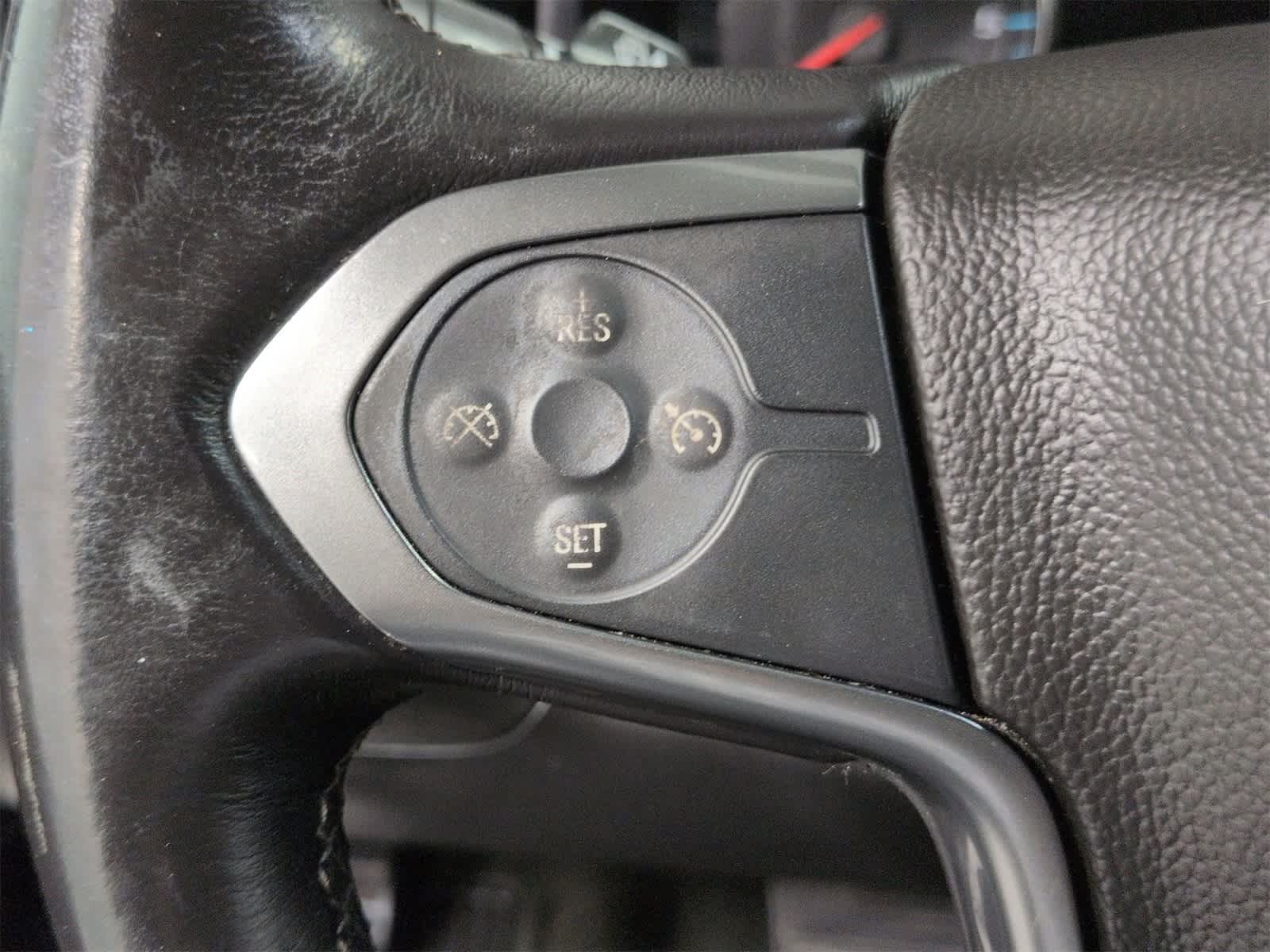 Thumbnail: 2017 Chevrolet Silverado 1500 - 25