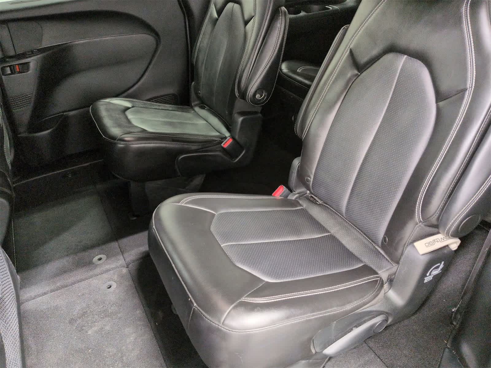 Thumbnail: 2025 Chrysler Pacifica - 20