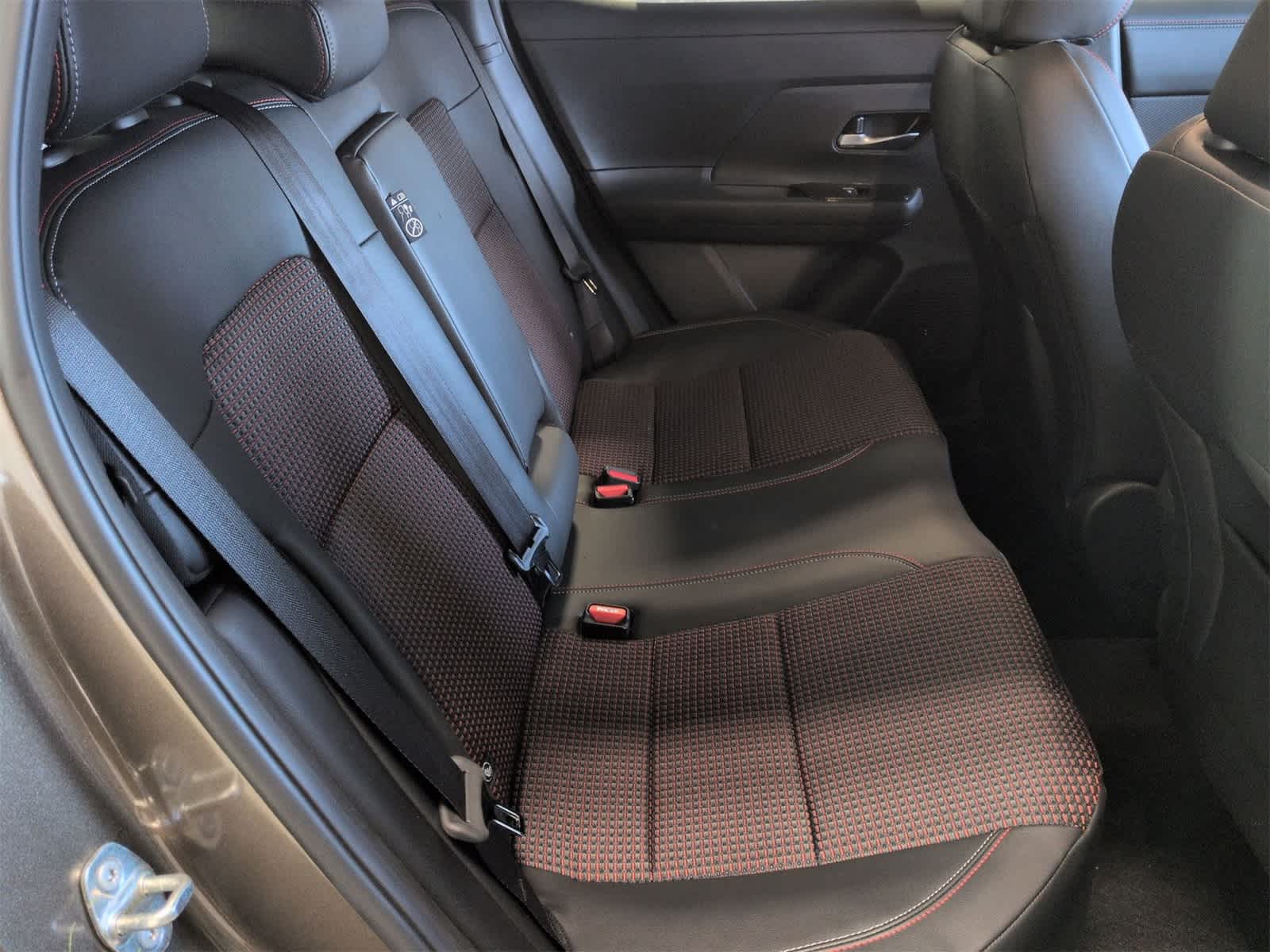 Thumbnail: 2026 Nissan Kicks - 21