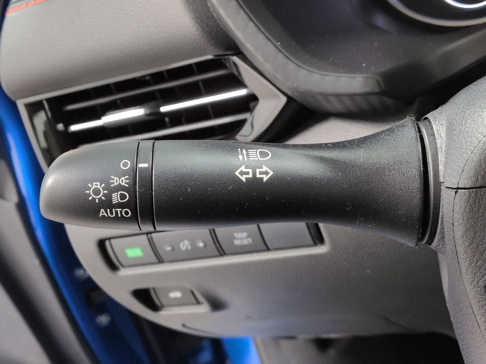 2025 Nissan Sentra SR - Photo 27