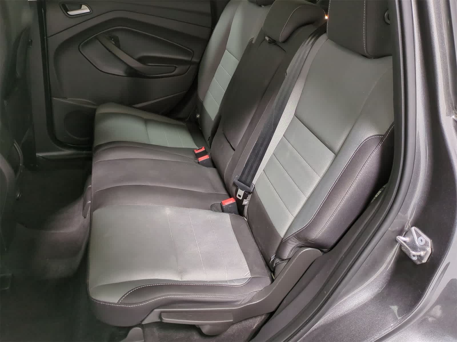 Thumbnail: 2016 Ford Escape - 20