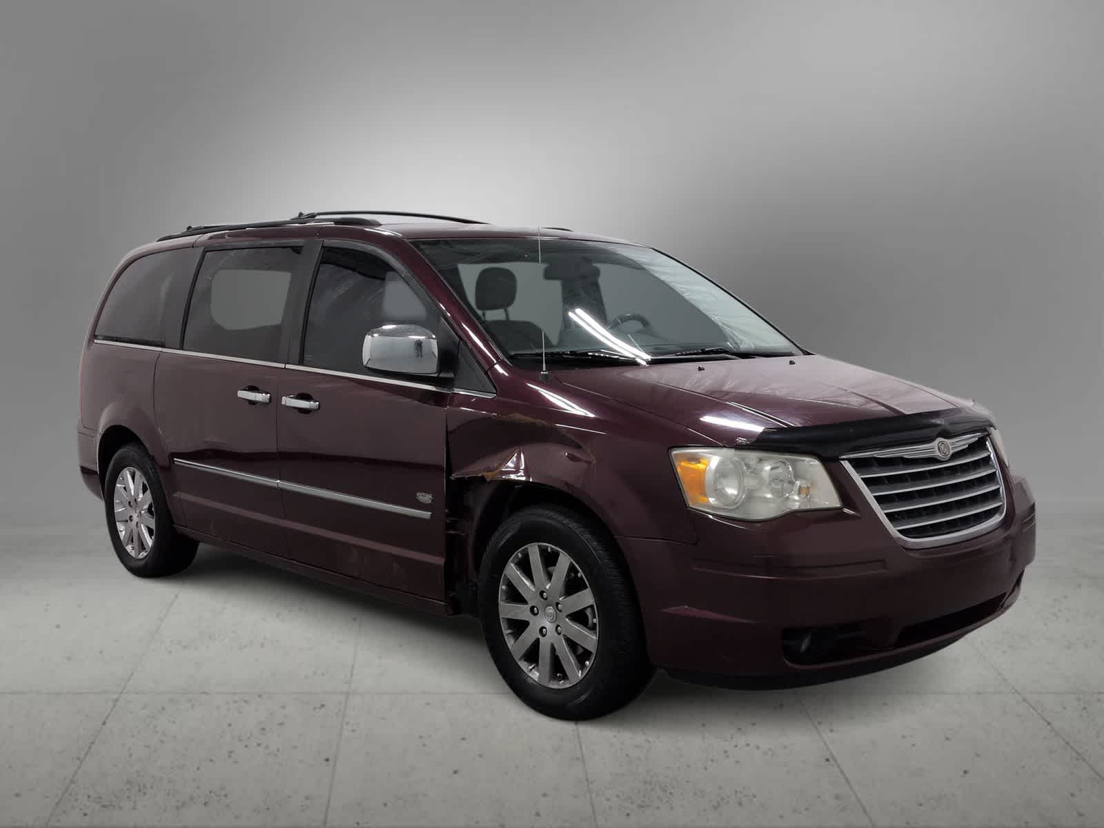 Used 2009 Chrysler Town & Country Touring with VIN 2A8HR54199R640907 for sale in Farmington, MI