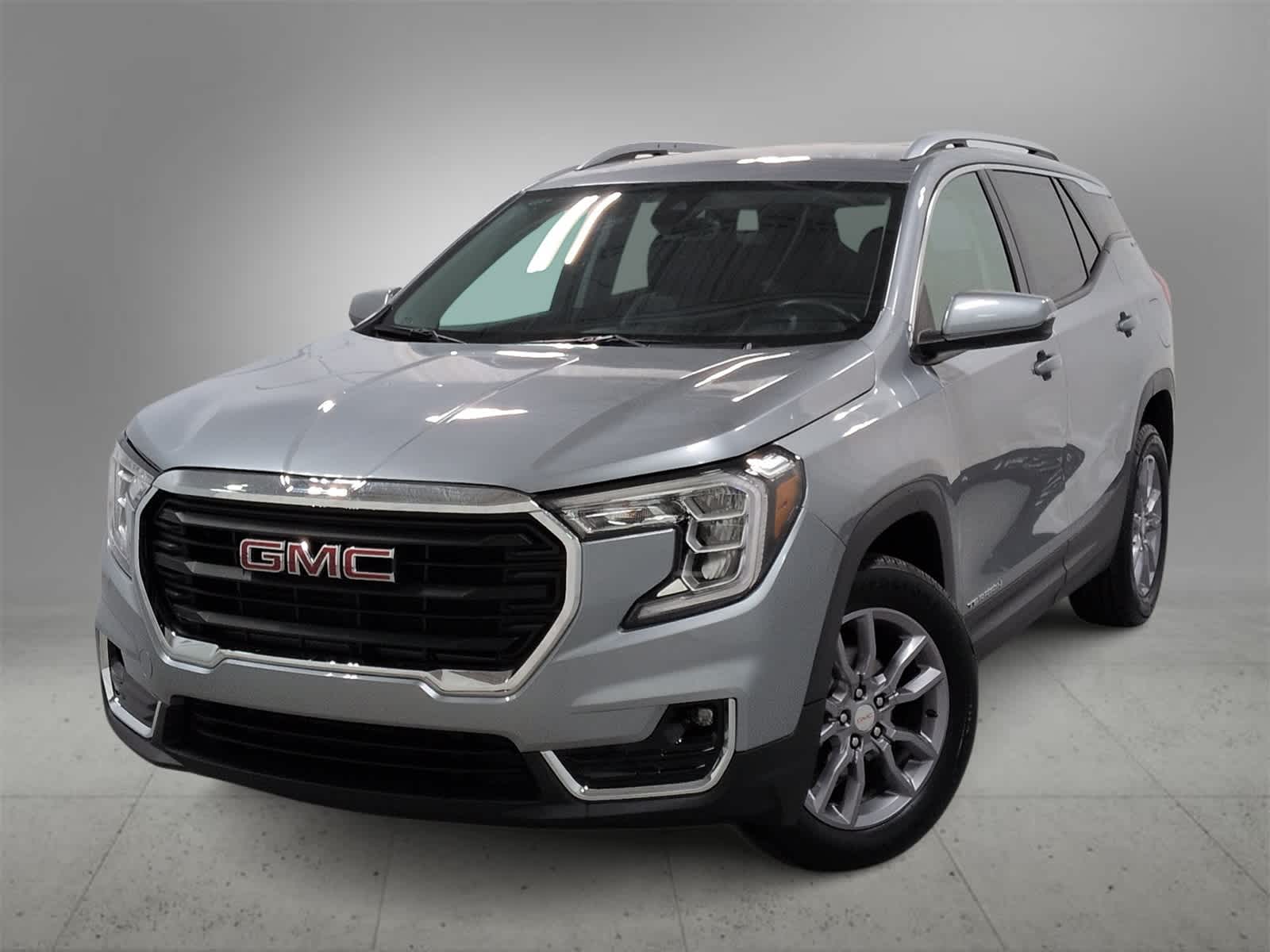 2024 GMC Terrain SLT's photo
