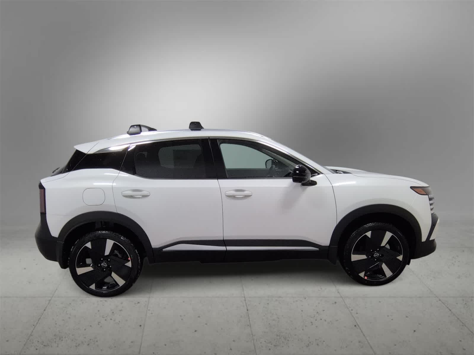 Thumbnail: 2026 Nissan Kicks - 9