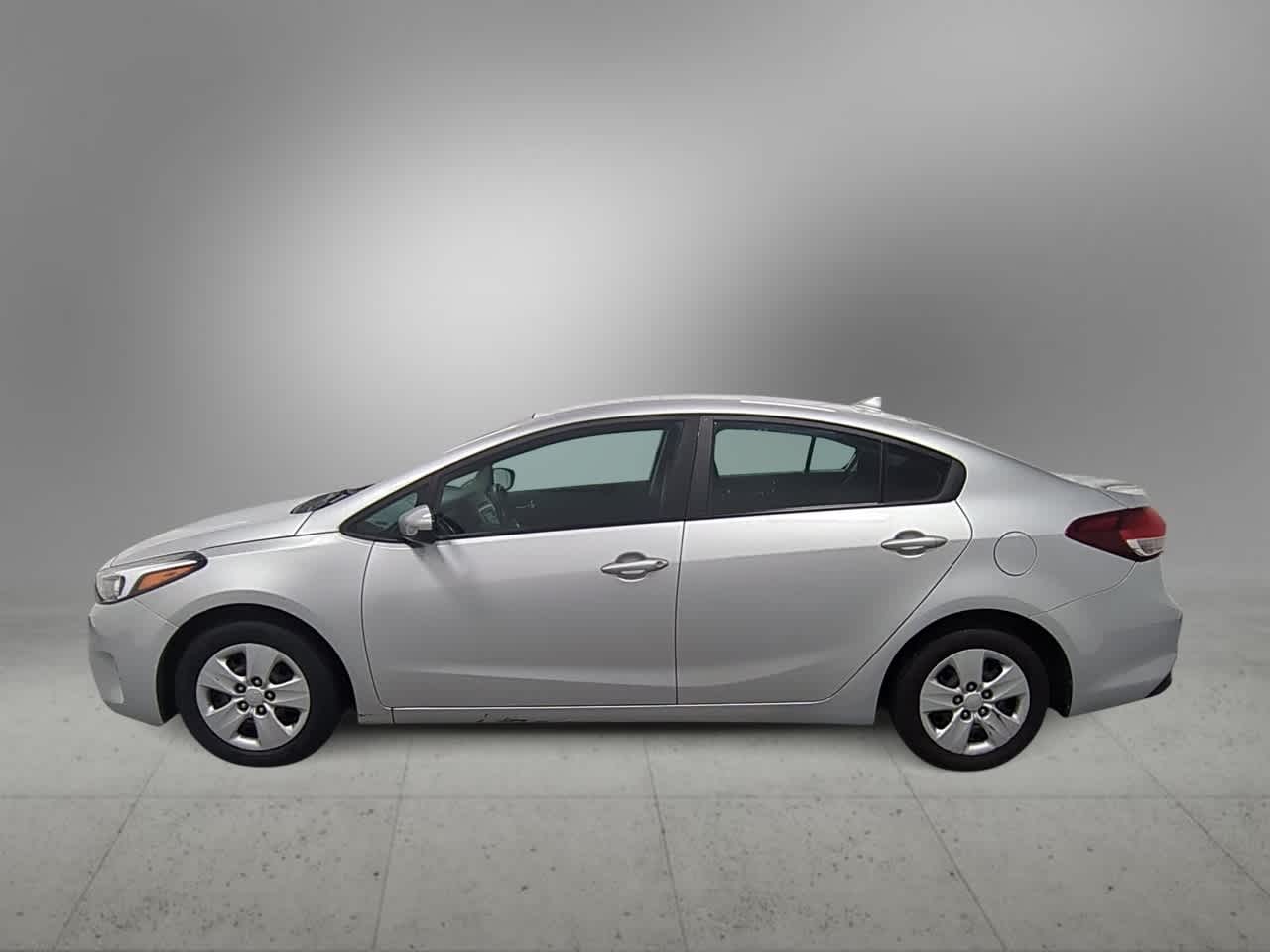 Thumbnail: 2018 Kia Forte - 5