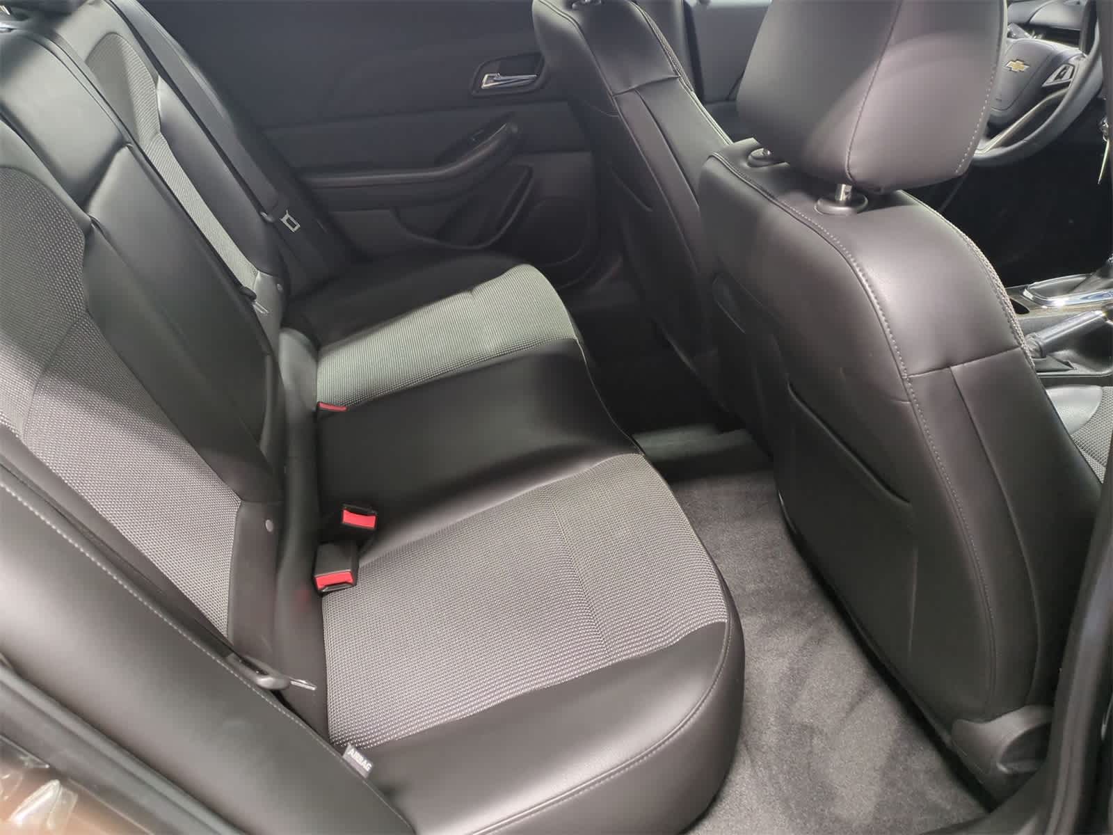 Thumbnail: 2014 Chevrolet Malibu - 18