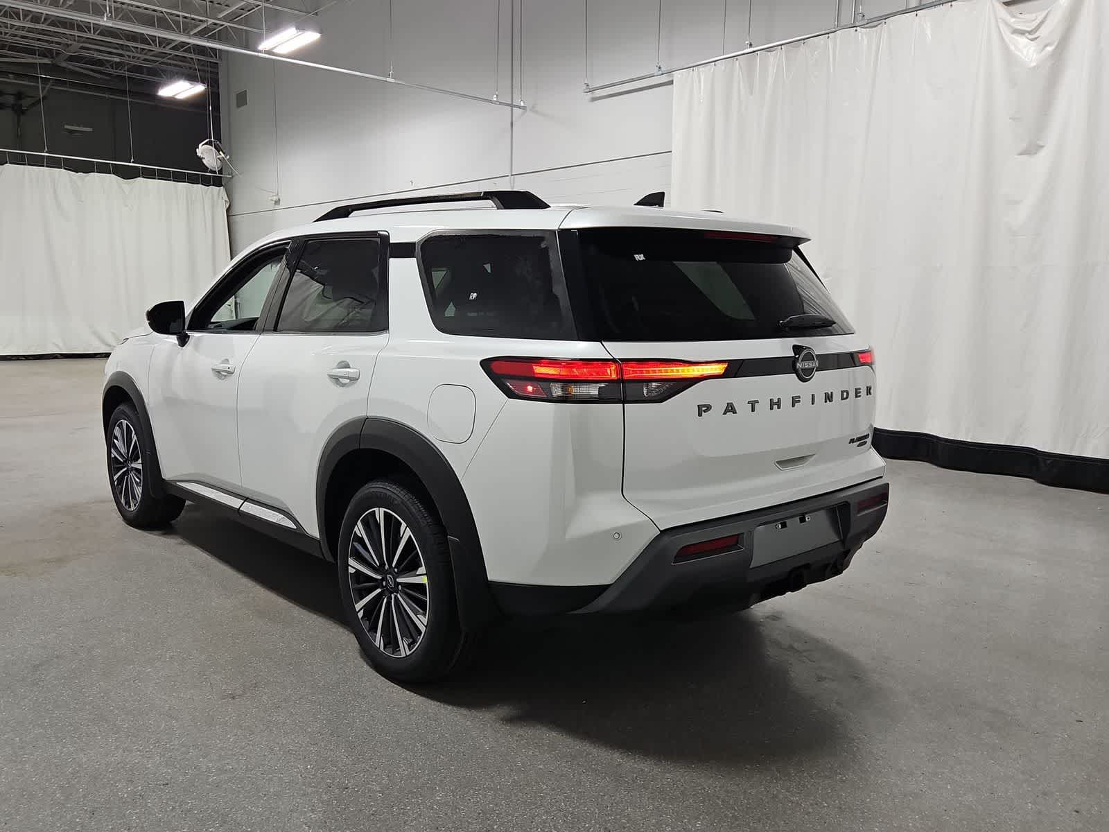 Thumbnail: 2026 Nissan Pathfinder - 6