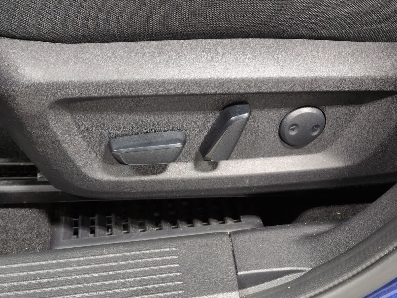 Thumbnail: 2023 Nissan Rogue - 18