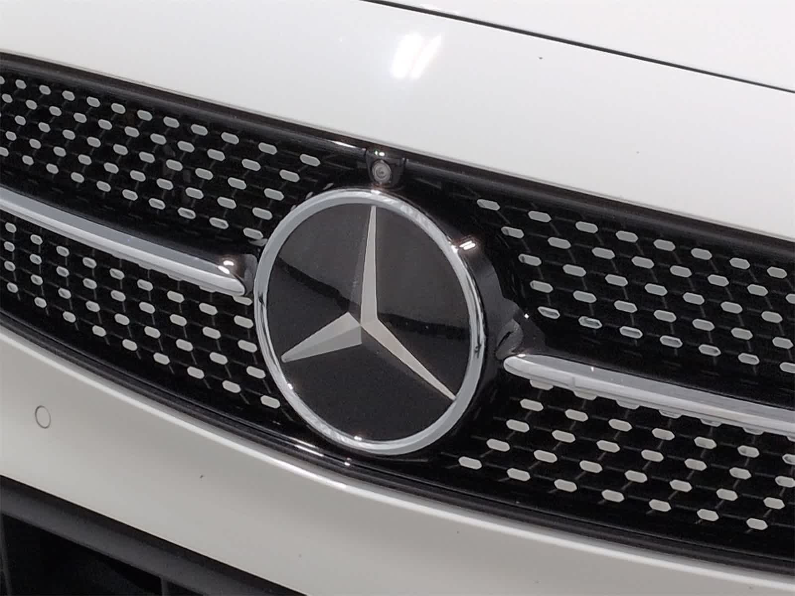 Thumbnail: 2021 Mercedes-Benz E-Class - 12