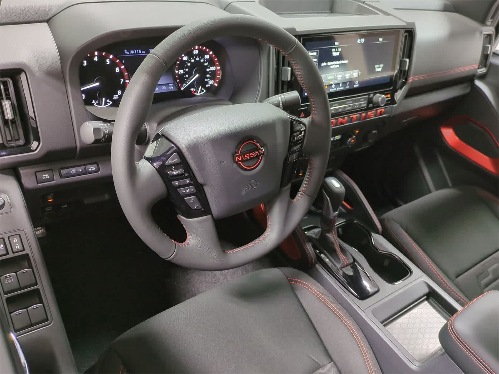 Thumbnail: 2025 Nissan Frontier - 10