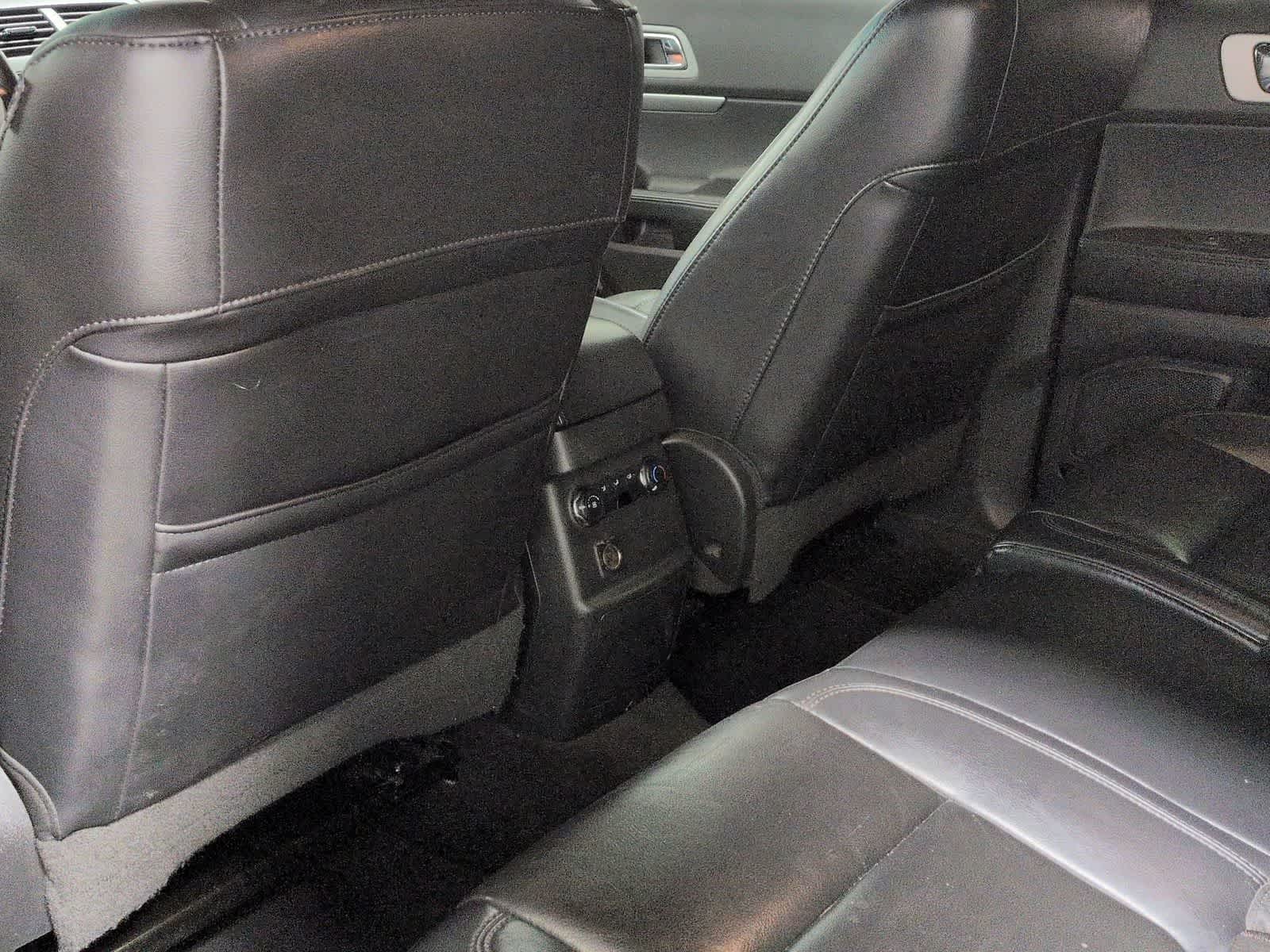Thumbnail: 2012 Ford Explorer - 19