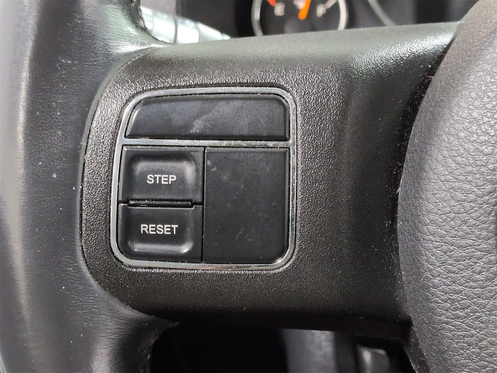 Thumbnail: 2014 Jeep Compass - 16