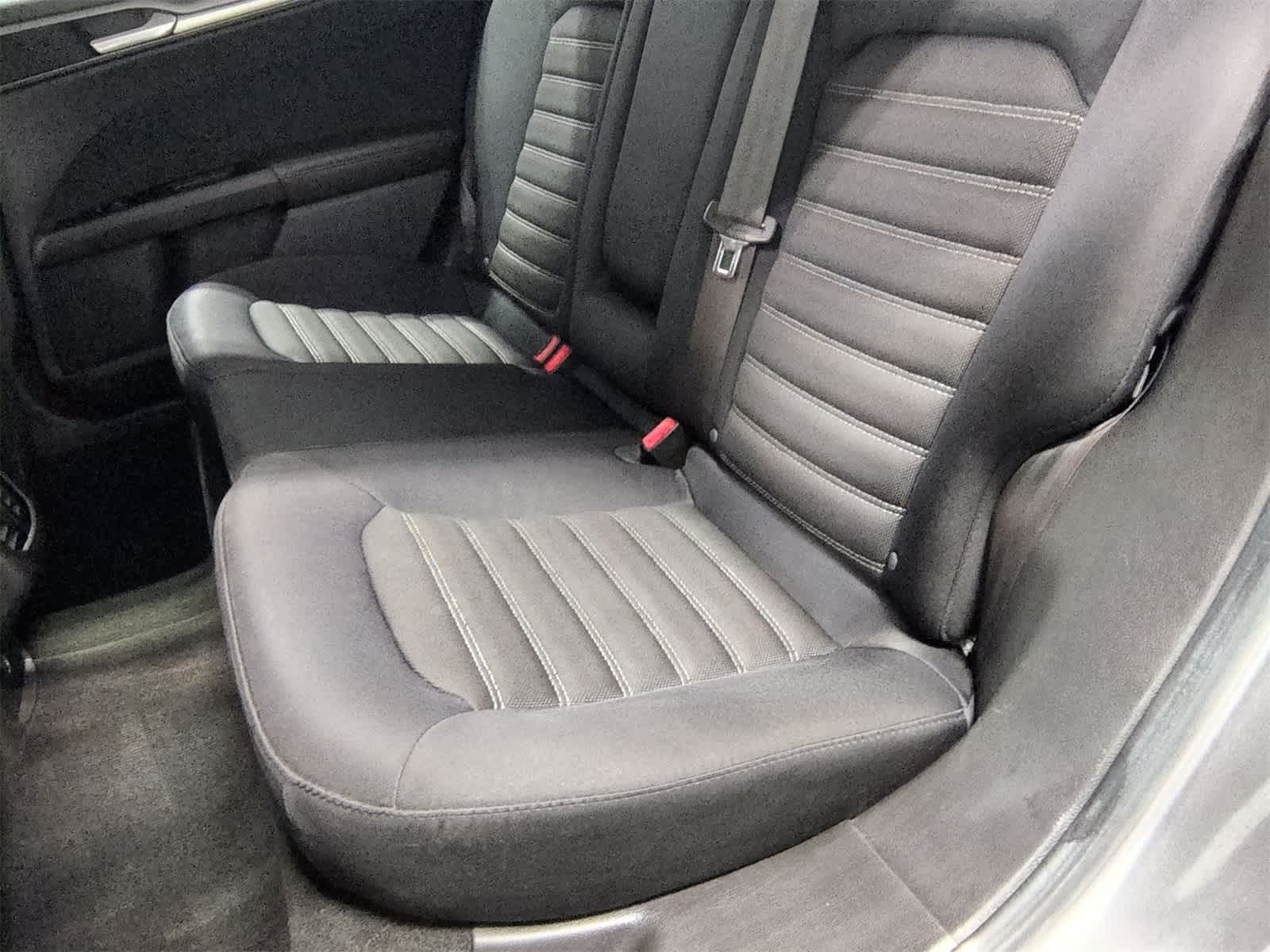 Thumbnail: 2013 Ford Fusion - 20