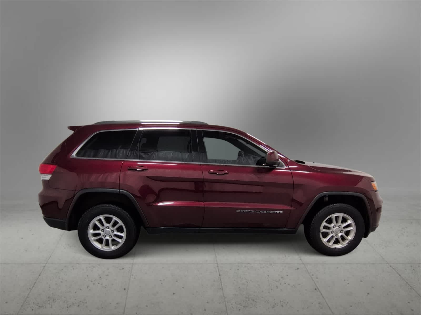 Thumbnail: 2018 Jeep Grand Cherokee - 9