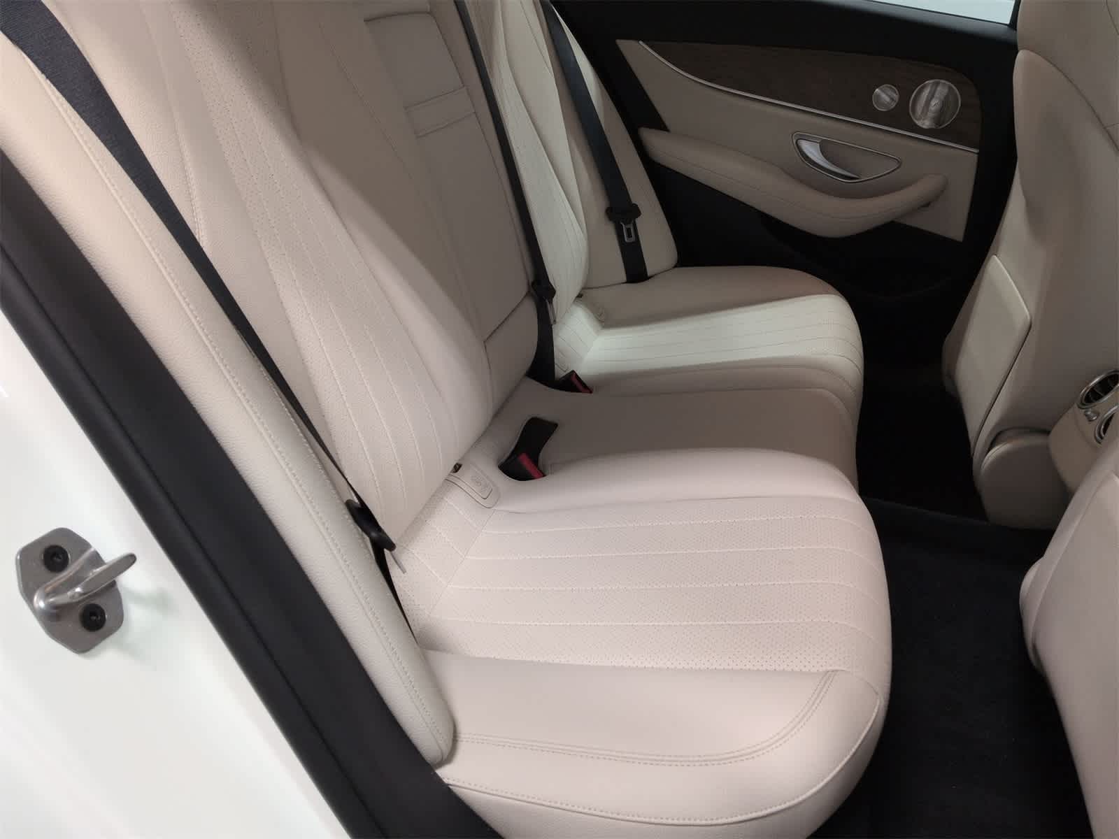 Thumbnail: 2021 Mercedes-Benz E-Class - 22