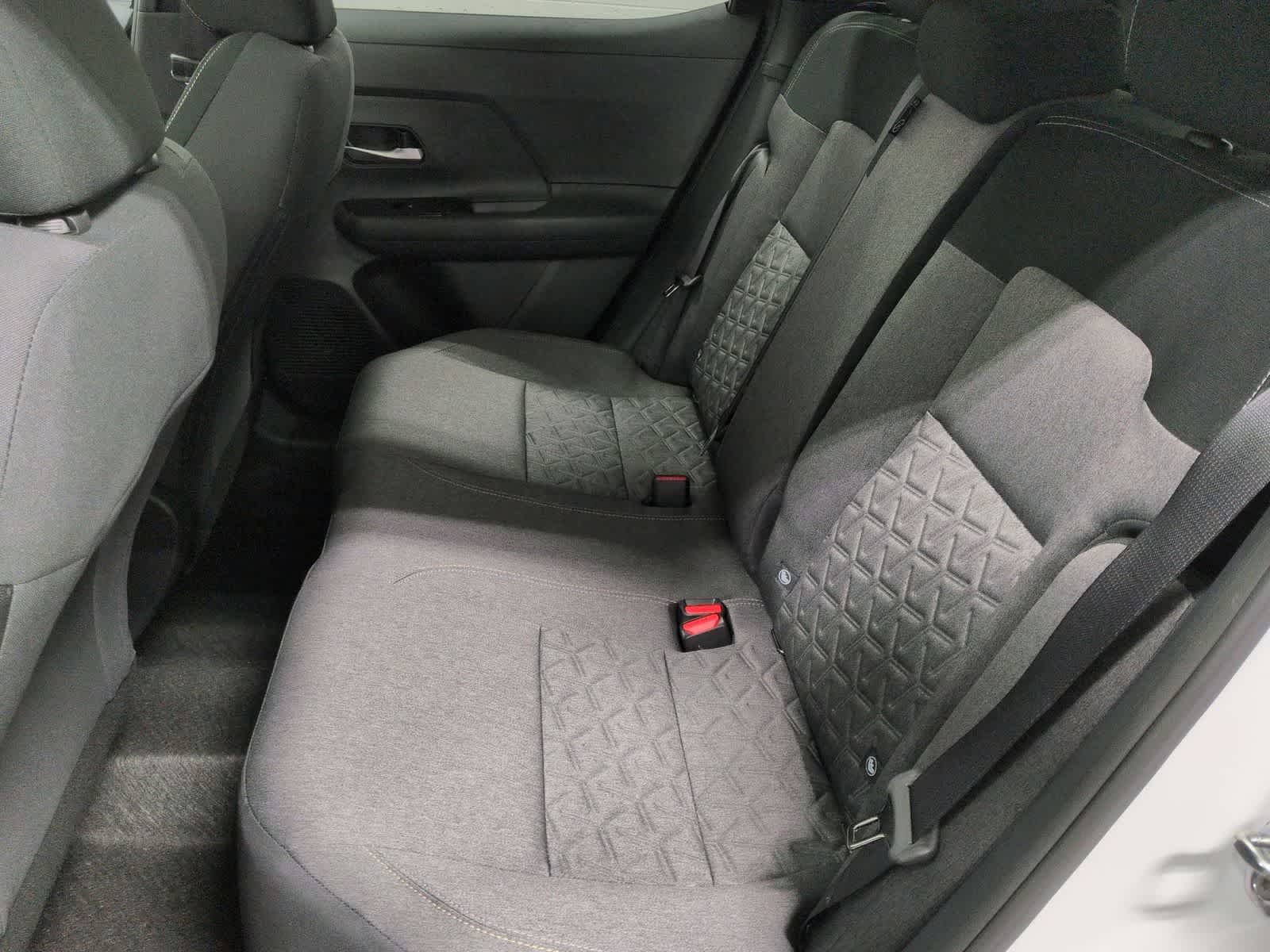 Thumbnail: 2026 Nissan Kicks - 21