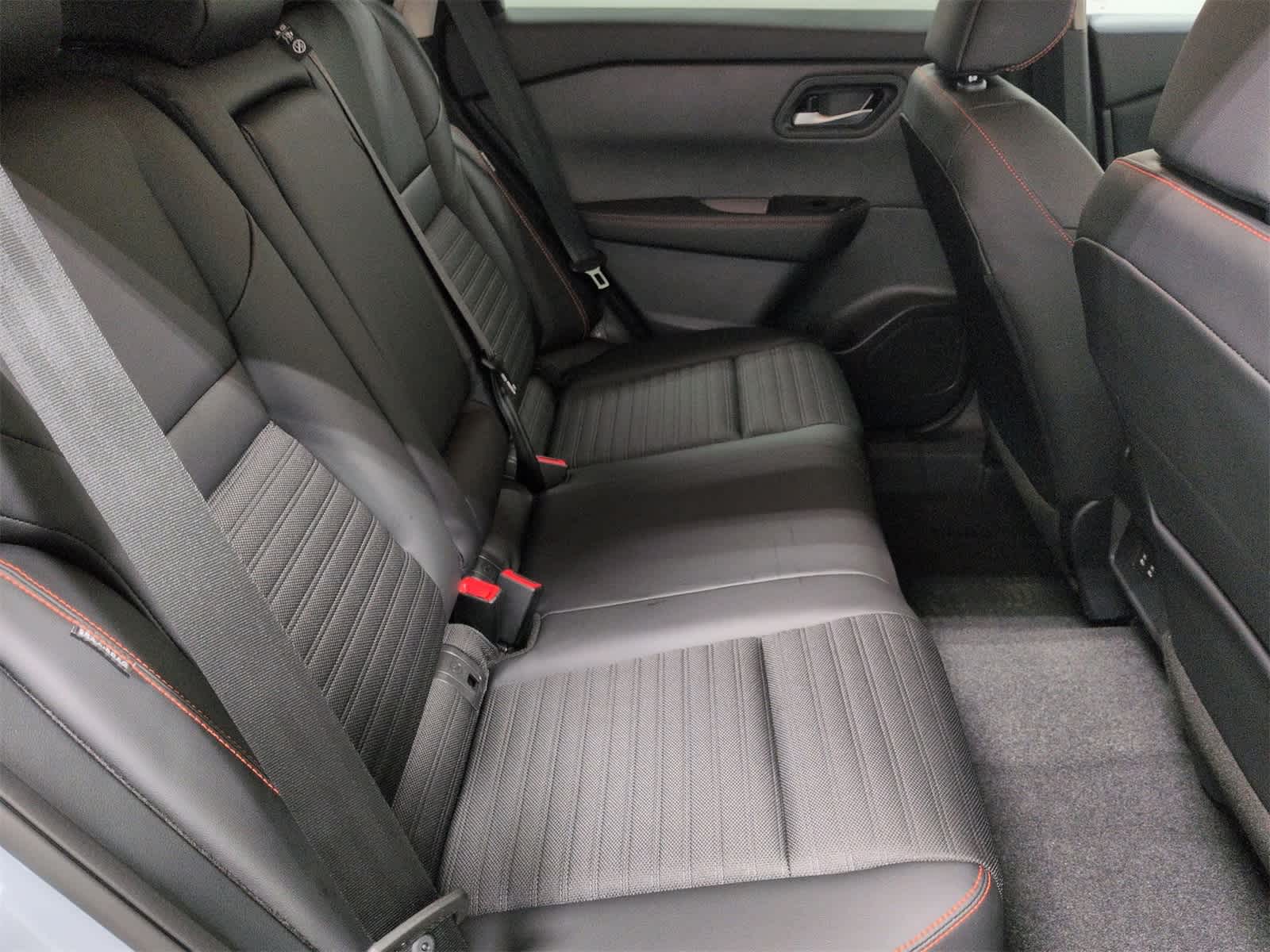 Thumbnail: 2026 Nissan Rogue - 21