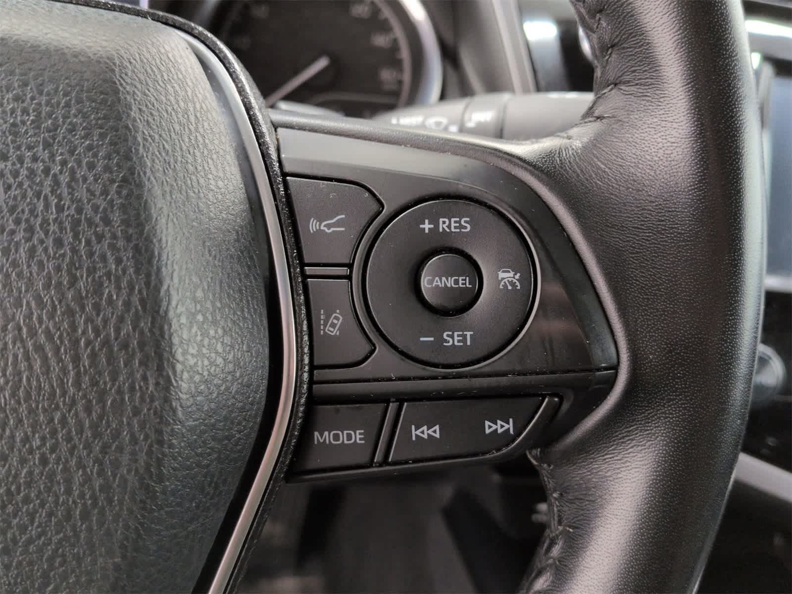 Thumbnail: 2019 Toyota Camry - 25