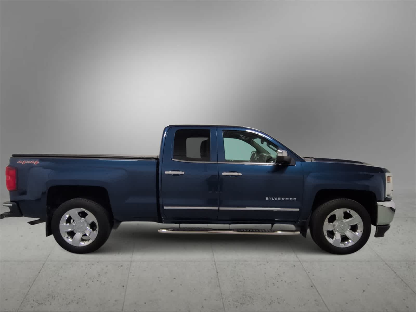 Thumbnail: 2017 Chevrolet Silverado 1500 - 9