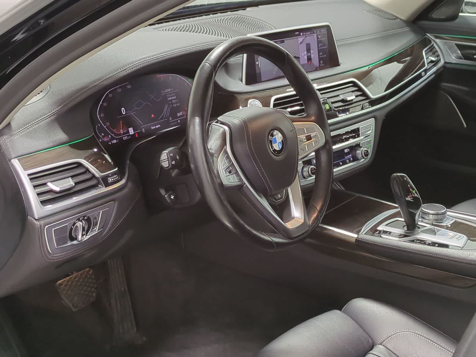 Thumbnail: 2020 BMW 7 Series - 10