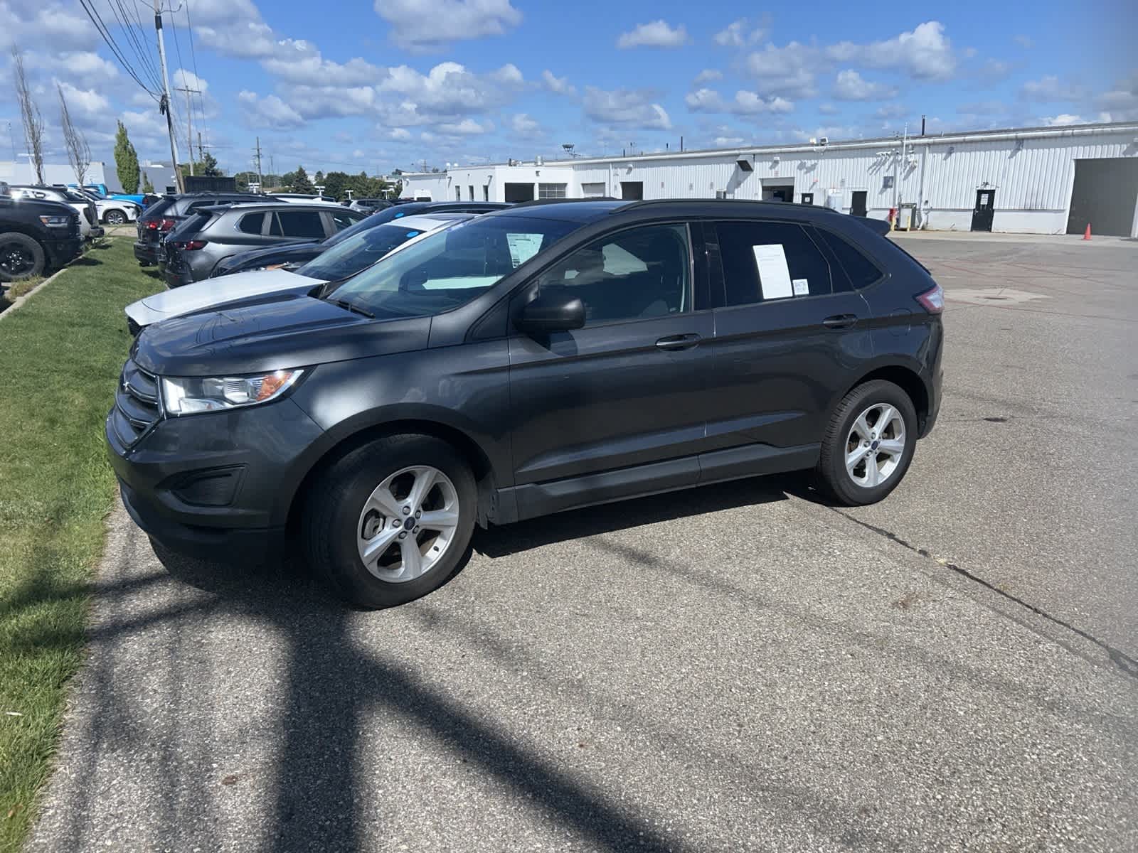 Thumbnail: 2016 Ford Edge - 2
