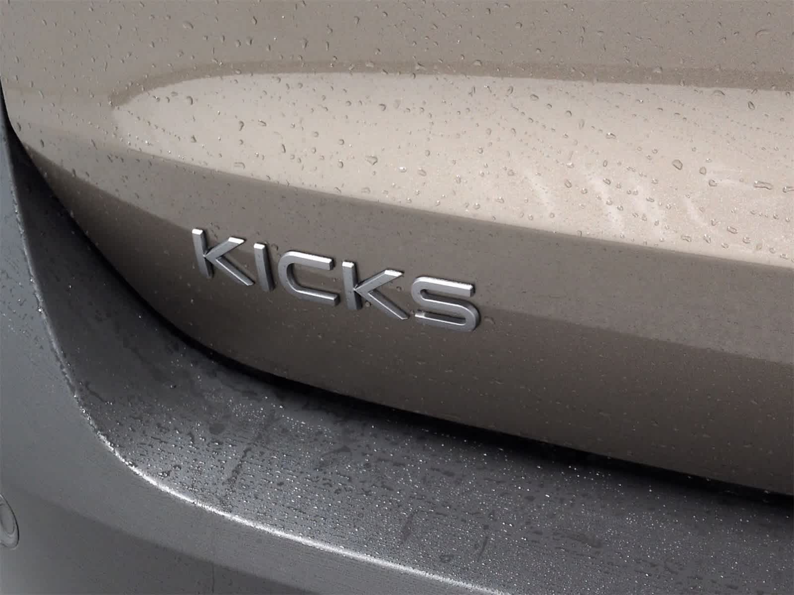 Thumbnail: 2026 Nissan Kicks - 12