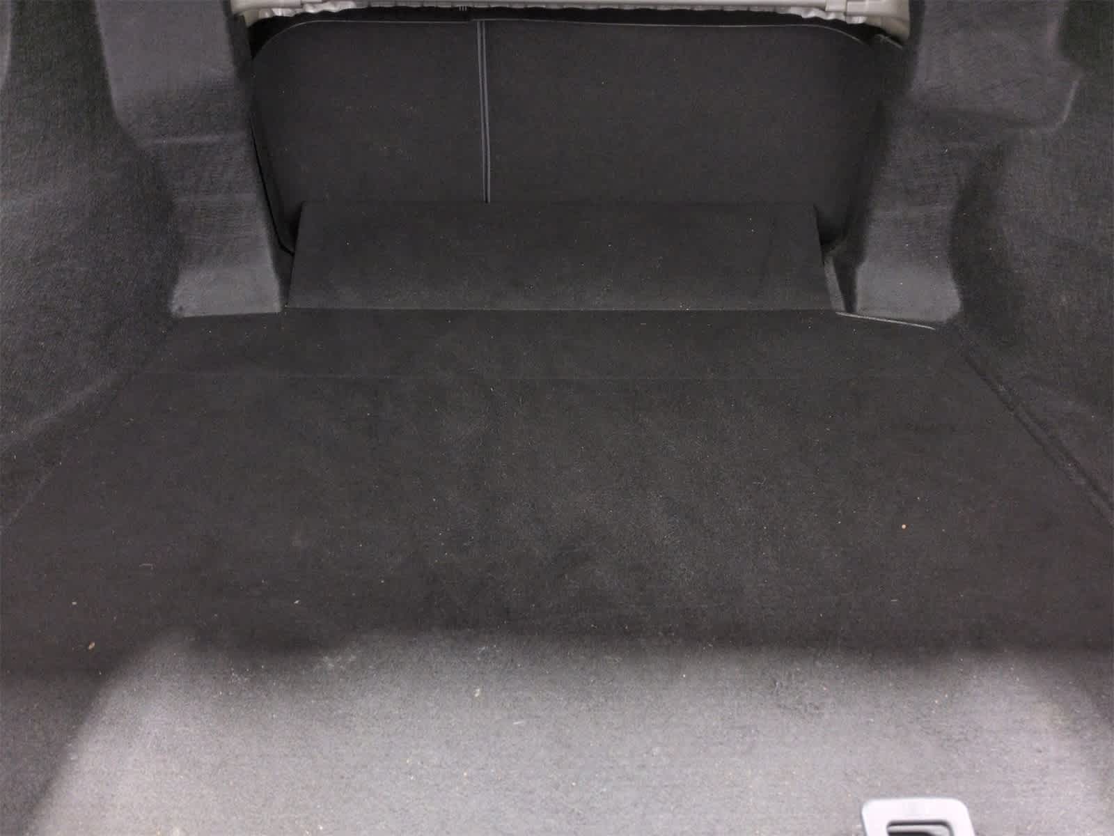 Thumbnail: 2019 Toyota Camry - 32