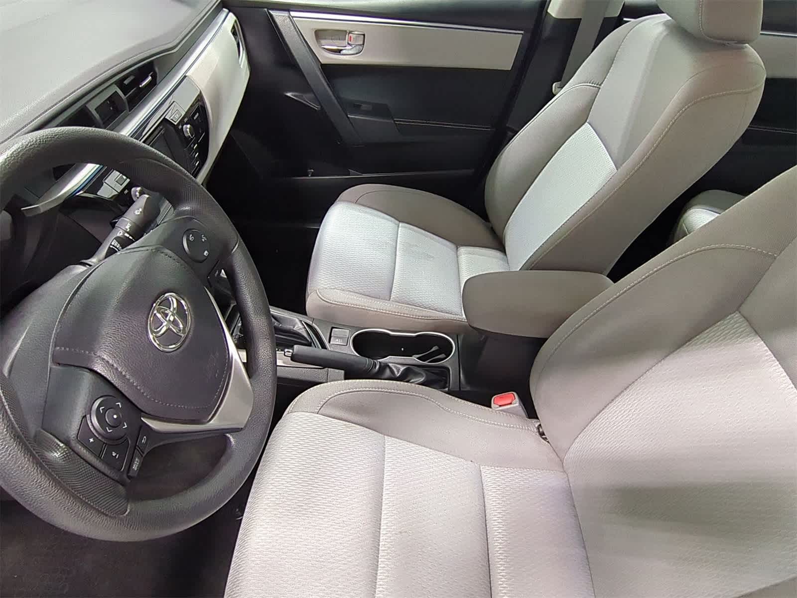 Thumbnail: 2016 Toyota Corolla - 17