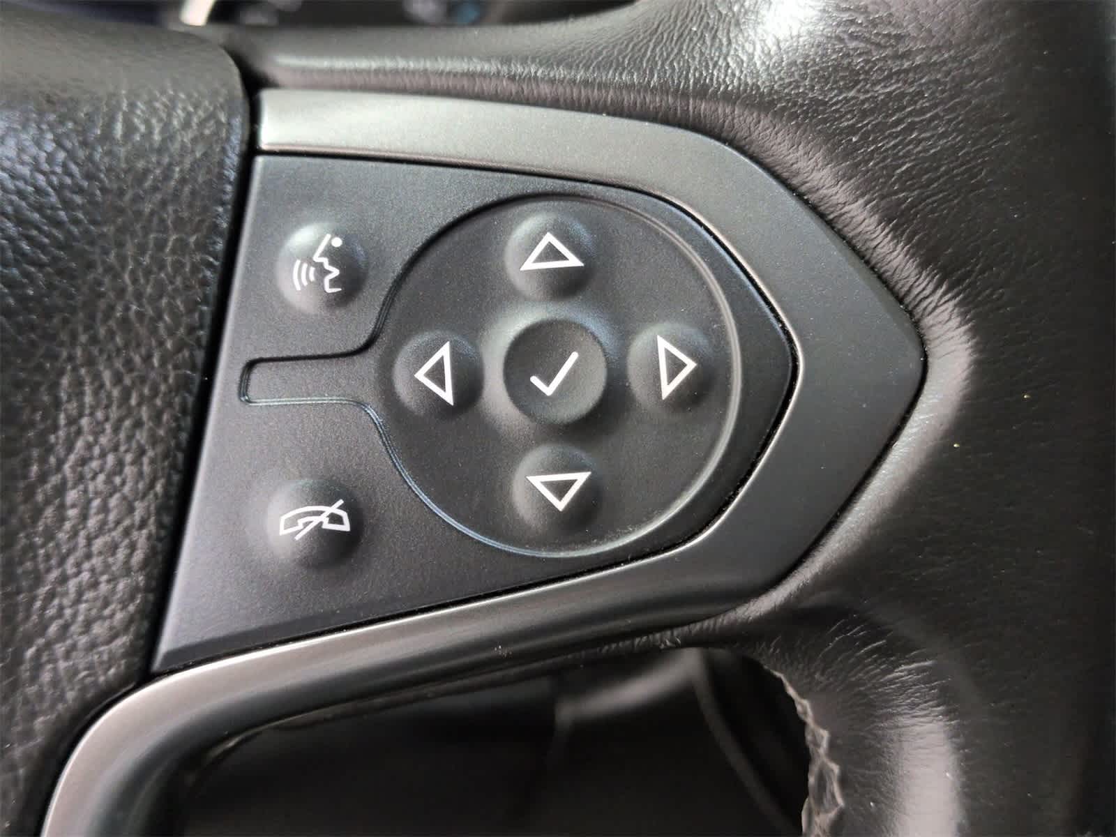 Thumbnail: 2017 Chevrolet Silverado 1500 - 24