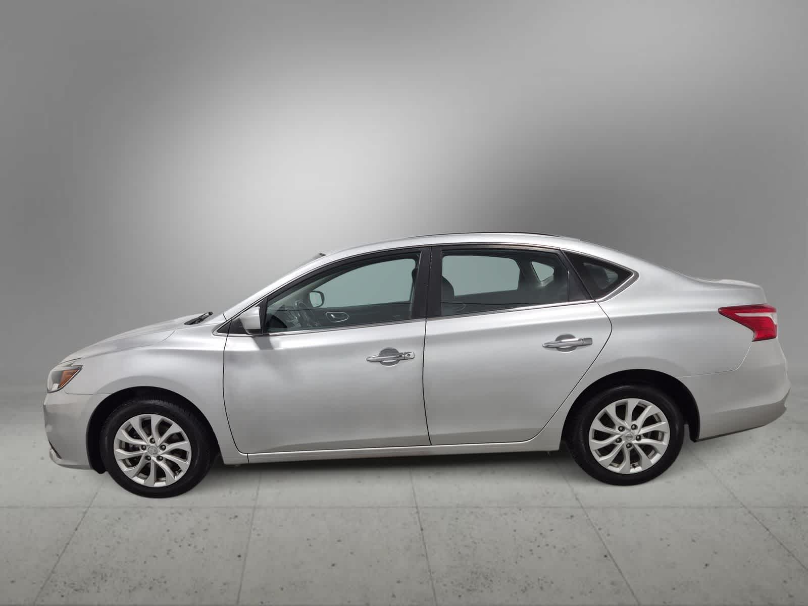 Thumbnail: 2018 Nissan Sentra - 5
