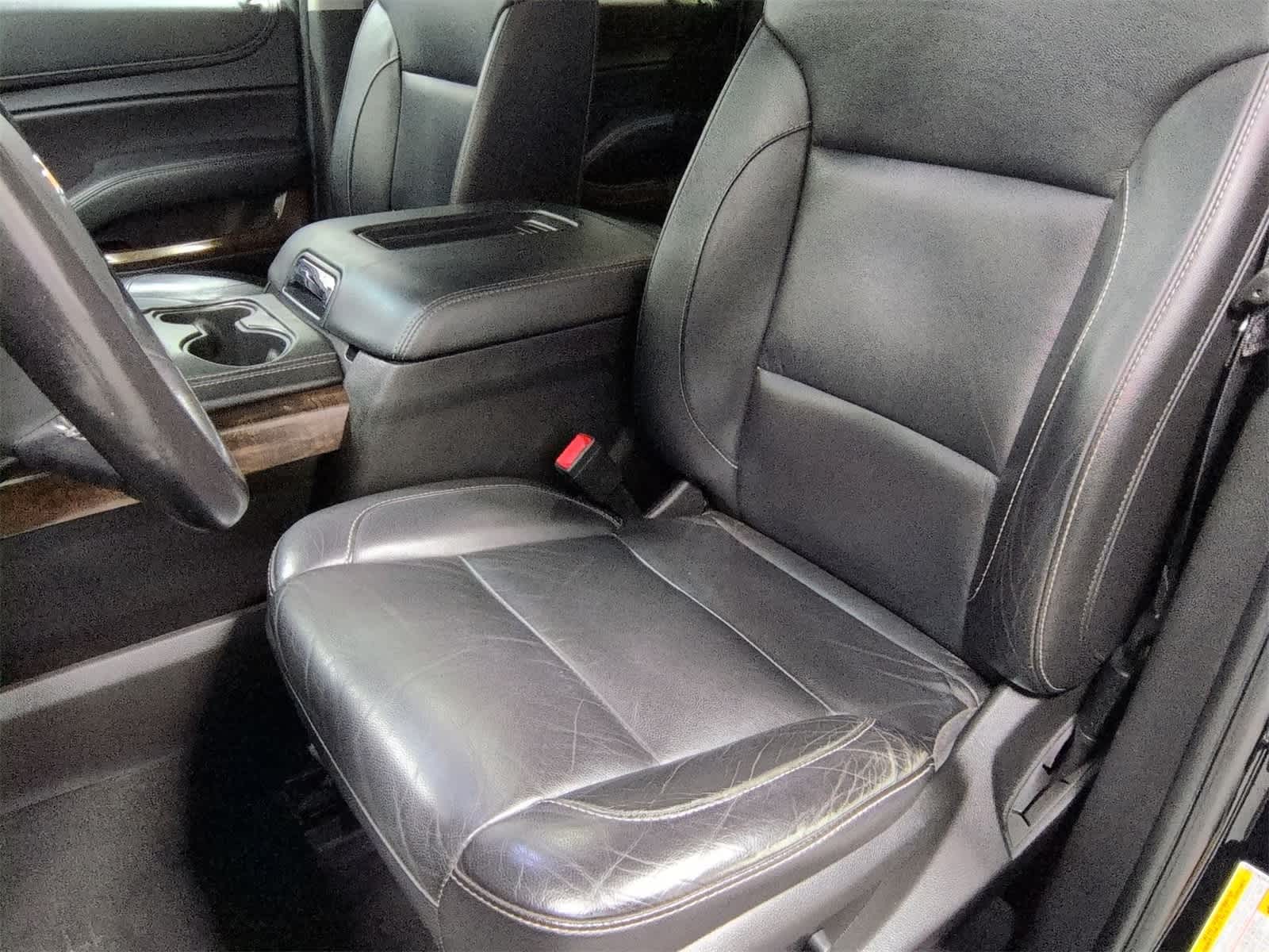 Thumbnail: 2018 Chevrolet Suburban - 17