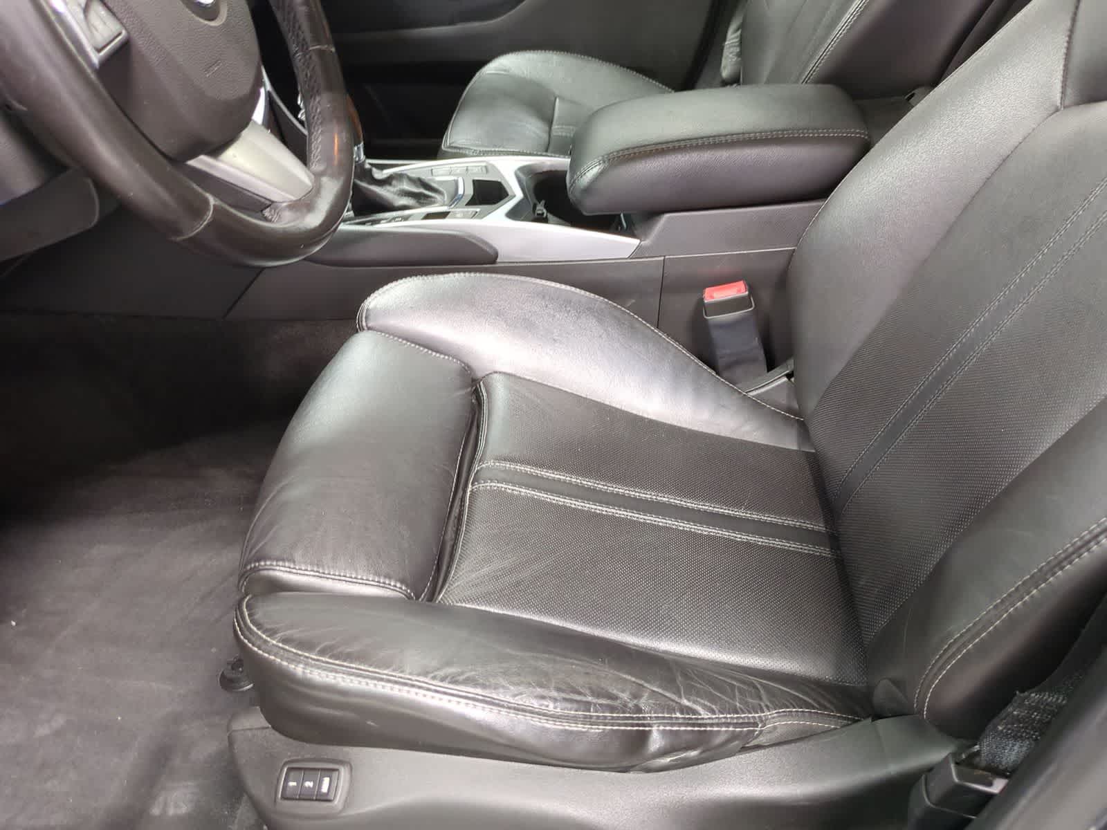 Thumbnail: 2012 Cadillac SRX - 17