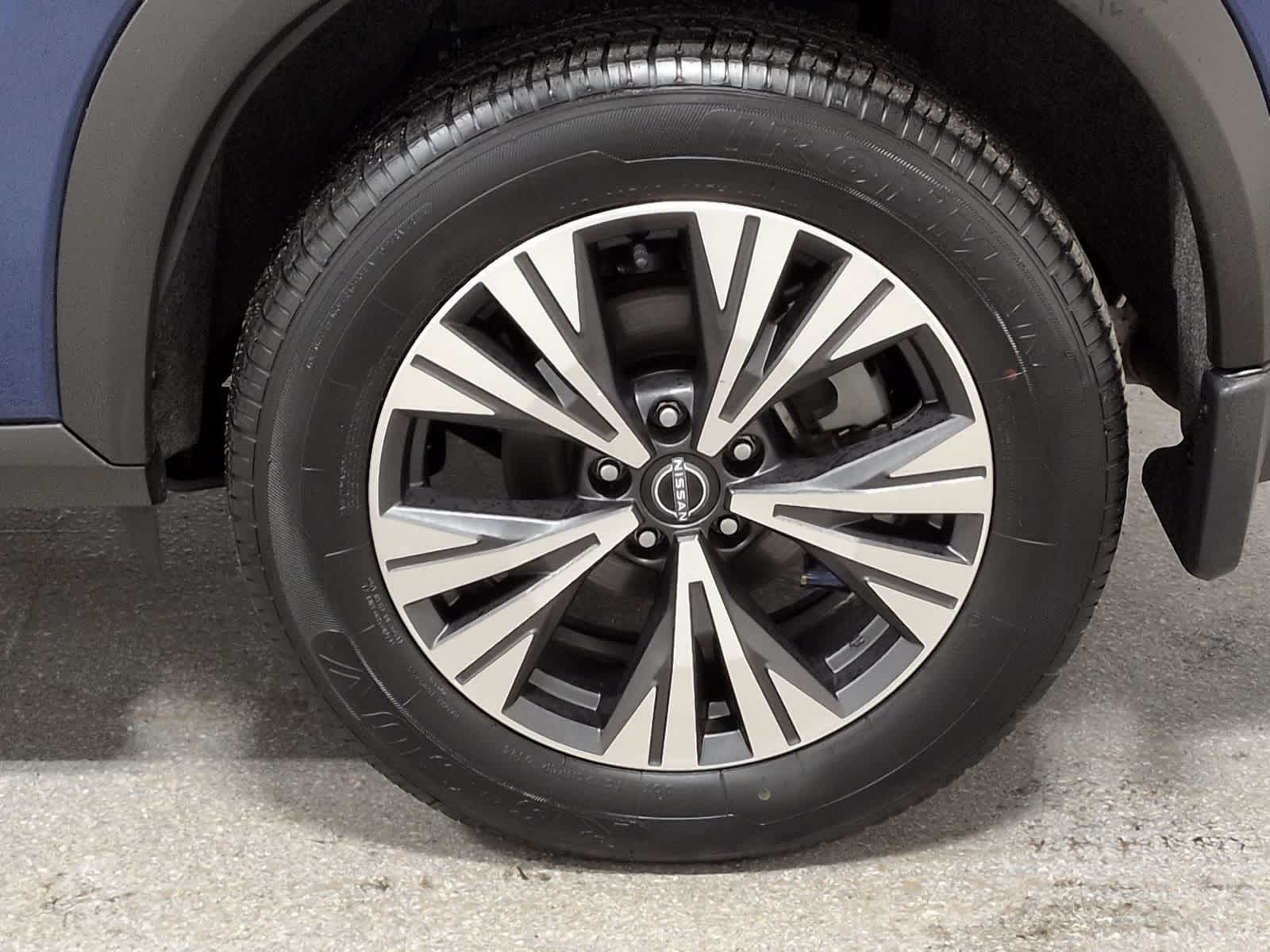 Thumbnail: 2023 Nissan Rogue - 14