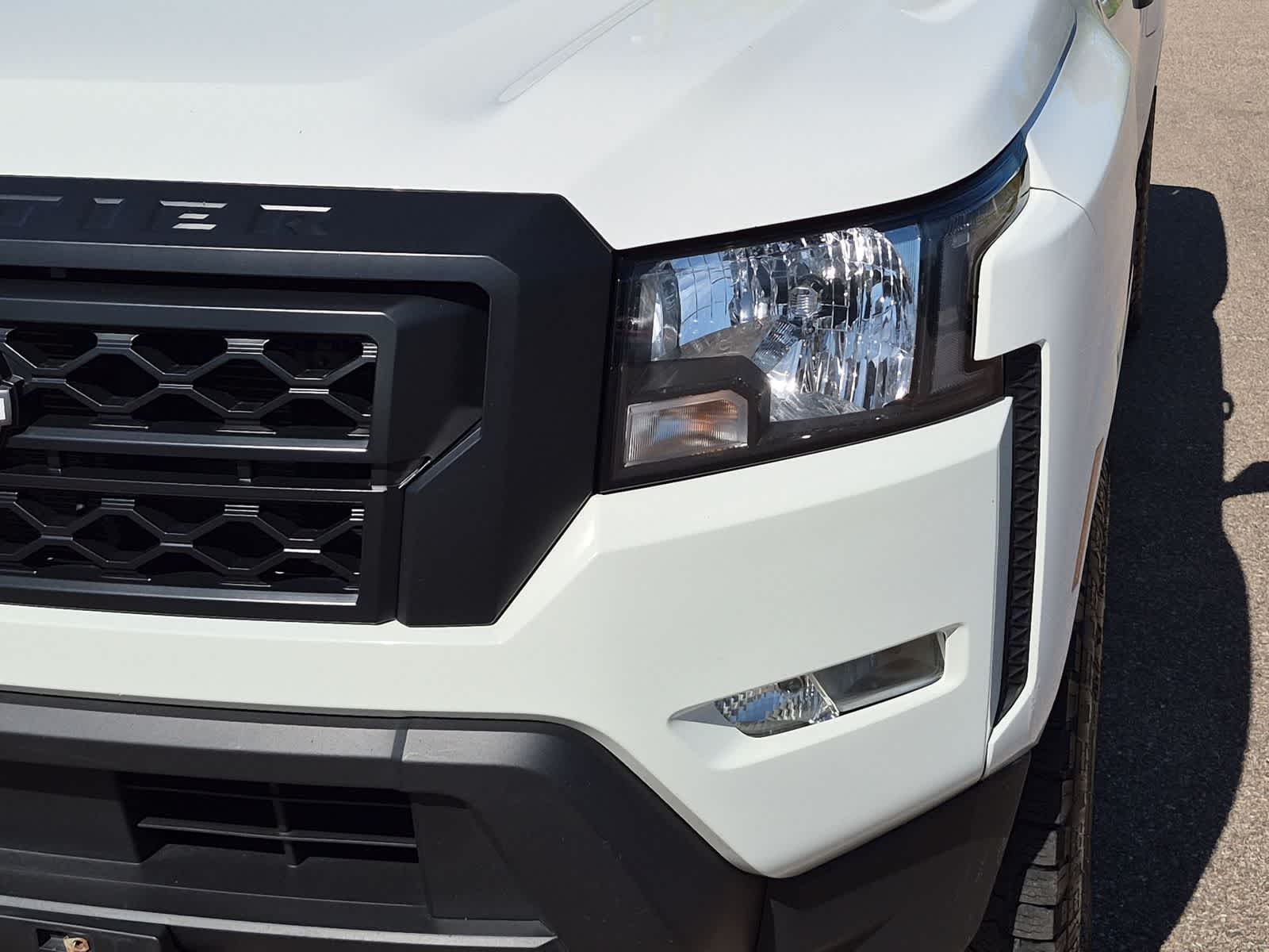 Thumbnail: 2023 Nissan Frontier - 11