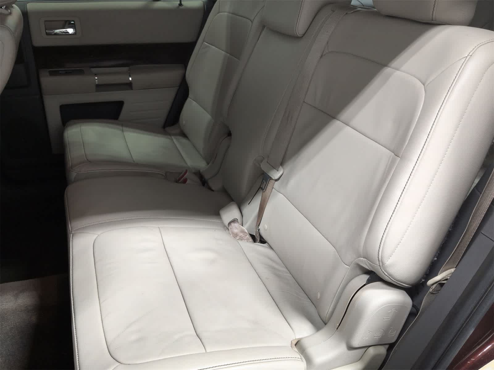 Thumbnail: 2012 Ford Flex - 21