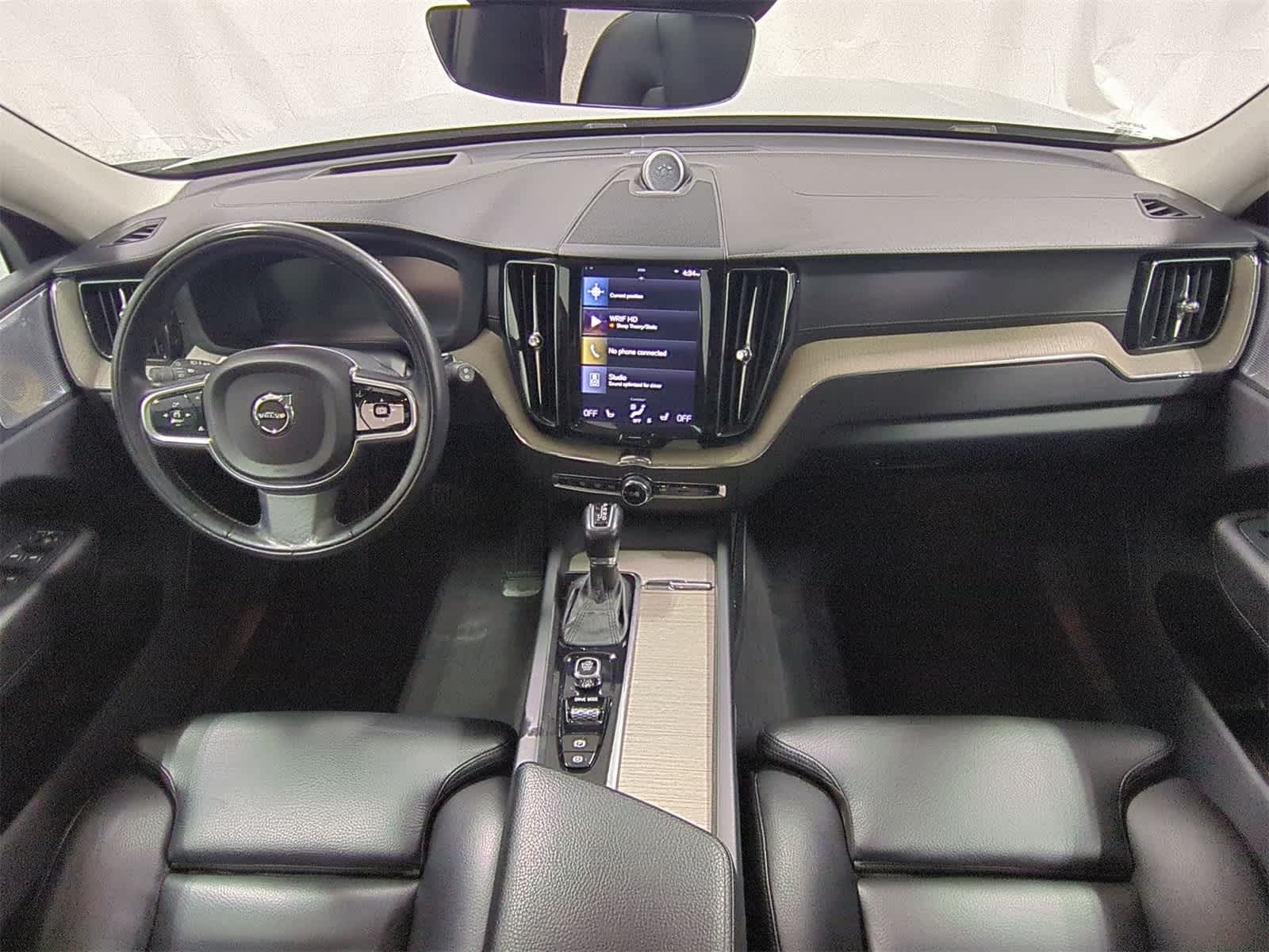 Thumbnail: 2018 Volvo XC60 - 14