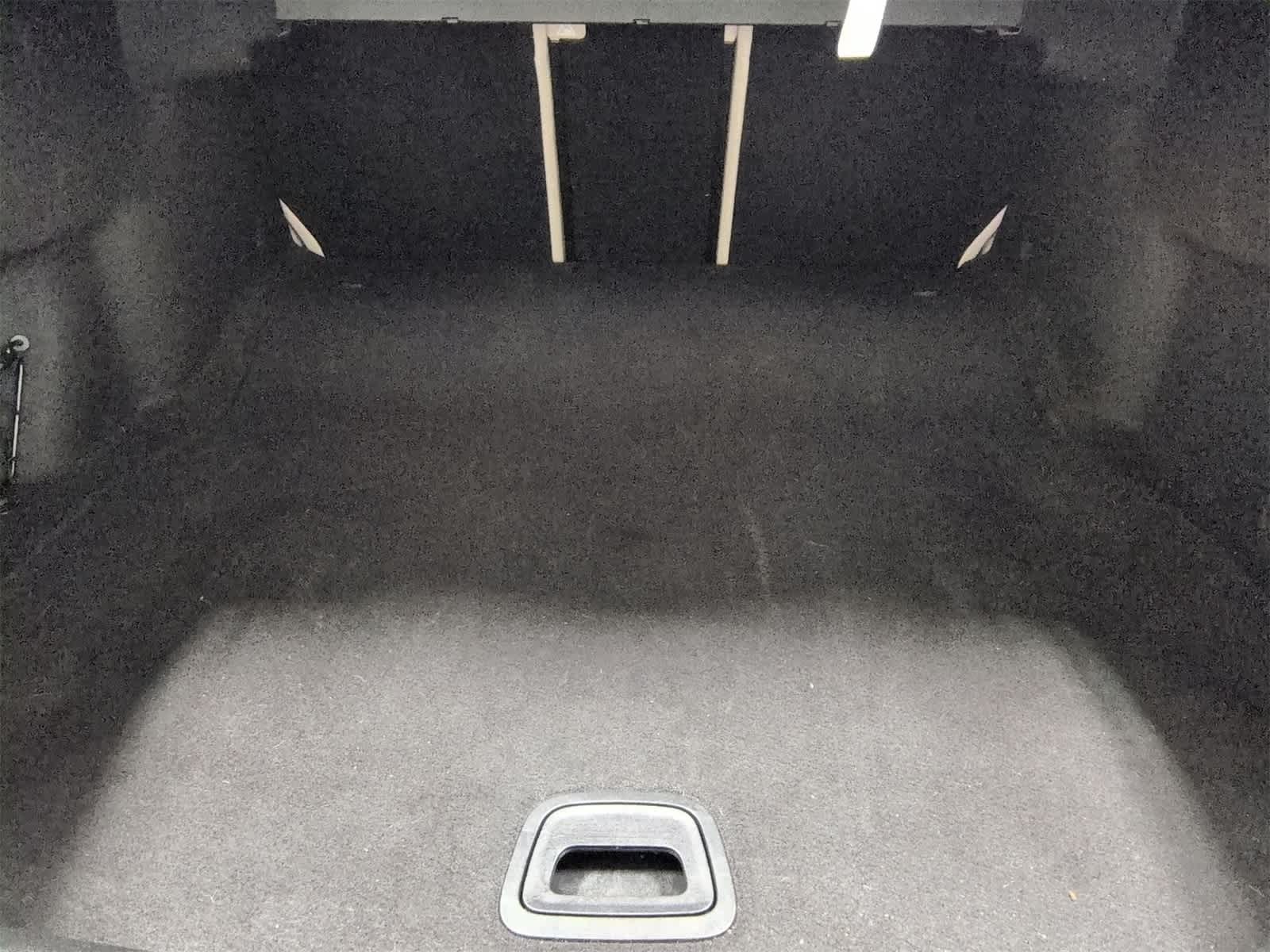 Thumbnail: 2021 Mercedes-Benz E-Class - 37