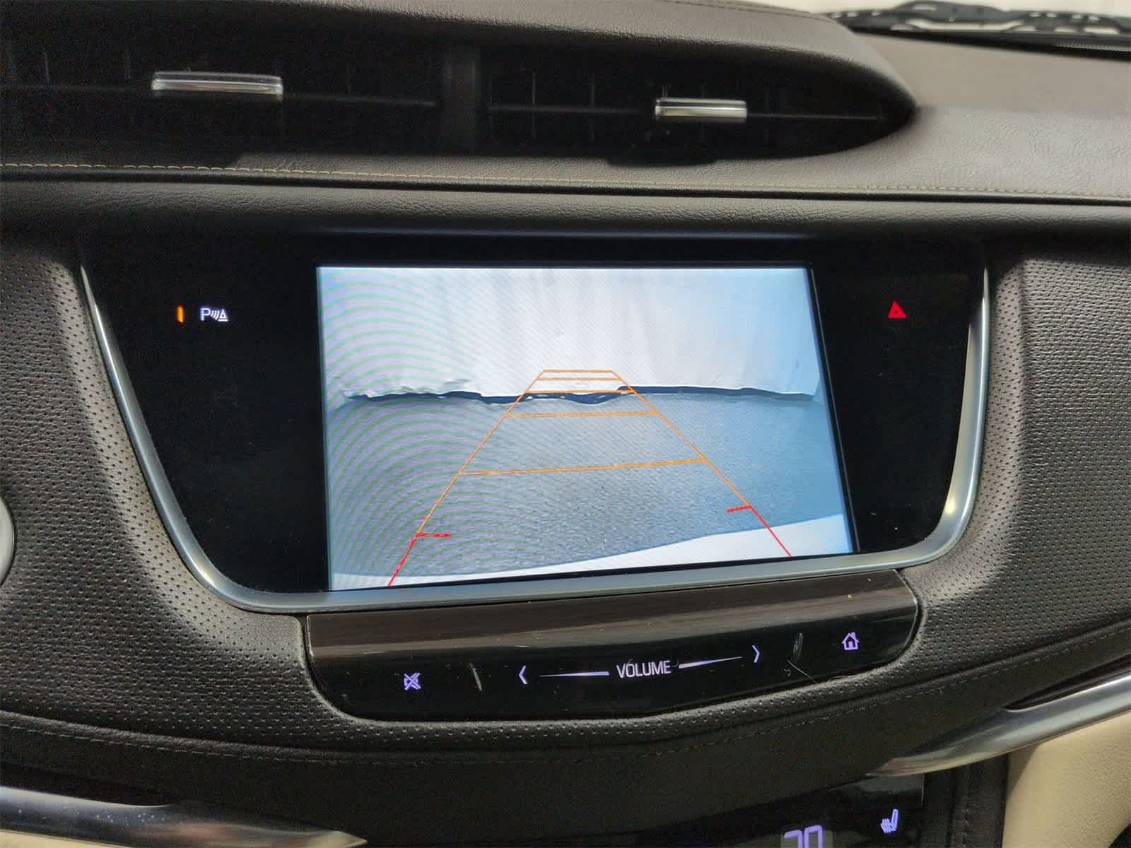 Thumbnail: 2017 Cadillac XT5 - 32