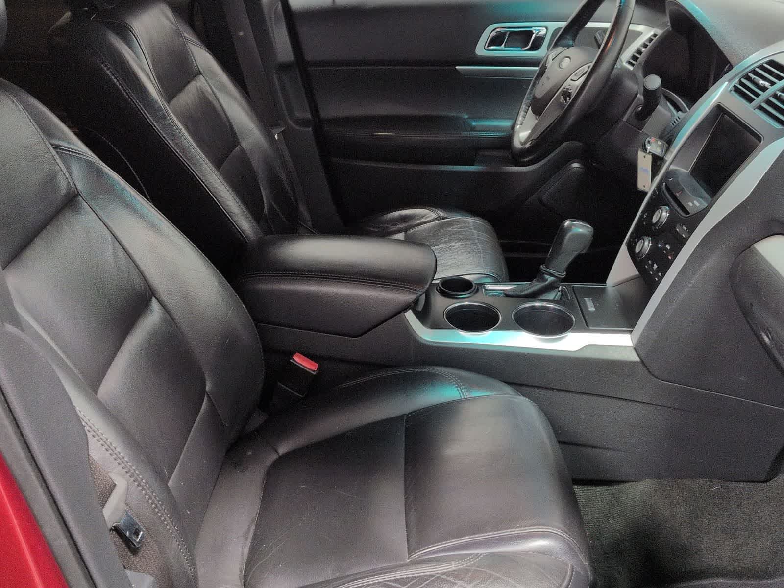 Thumbnail: 2012 Ford Explorer - 22