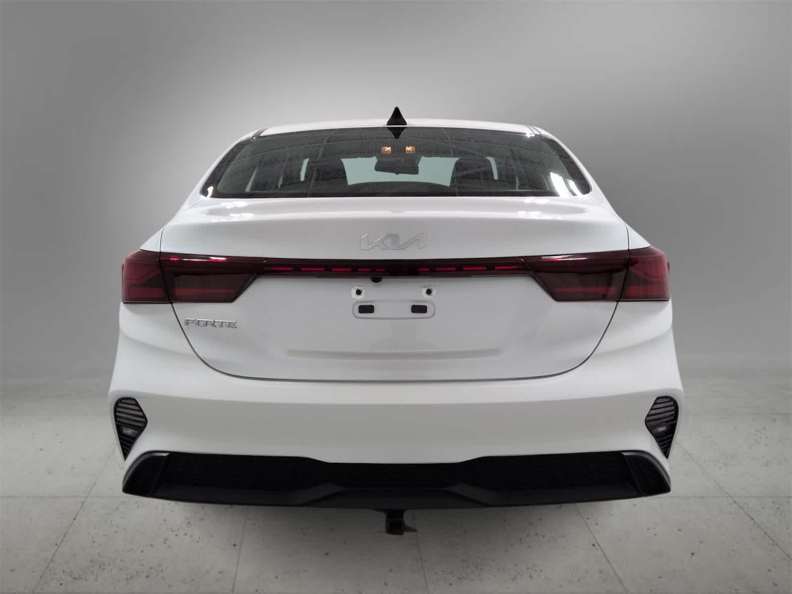 Thumbnail: 2023 Kia Forte - 7