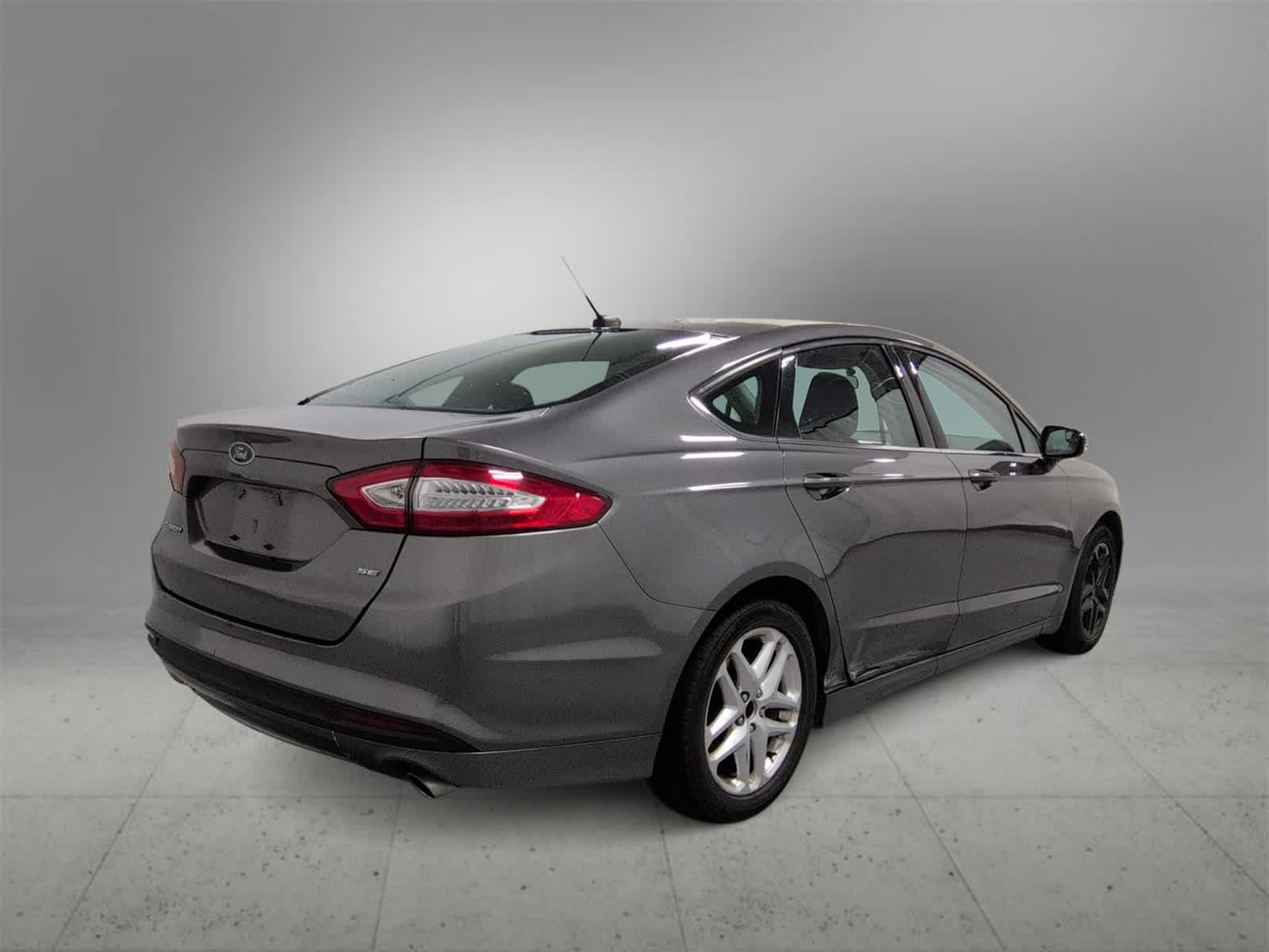 Thumbnail: 2013 Ford Fusion - 8