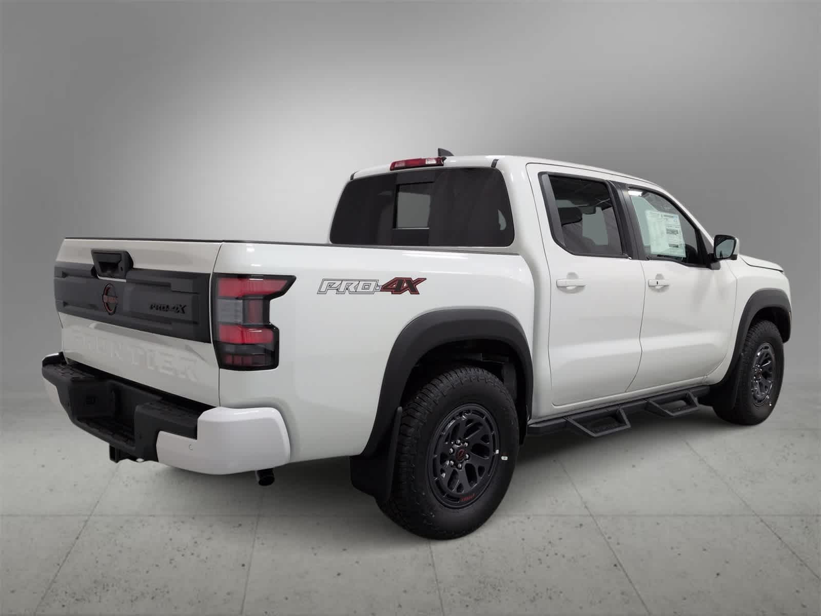 Thumbnail: 2026 Nissan Frontier - 8