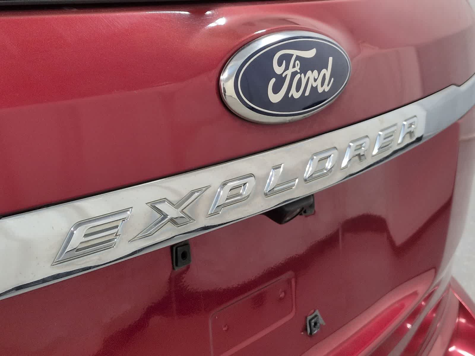 Thumbnail: 2012 Ford Explorer - 13